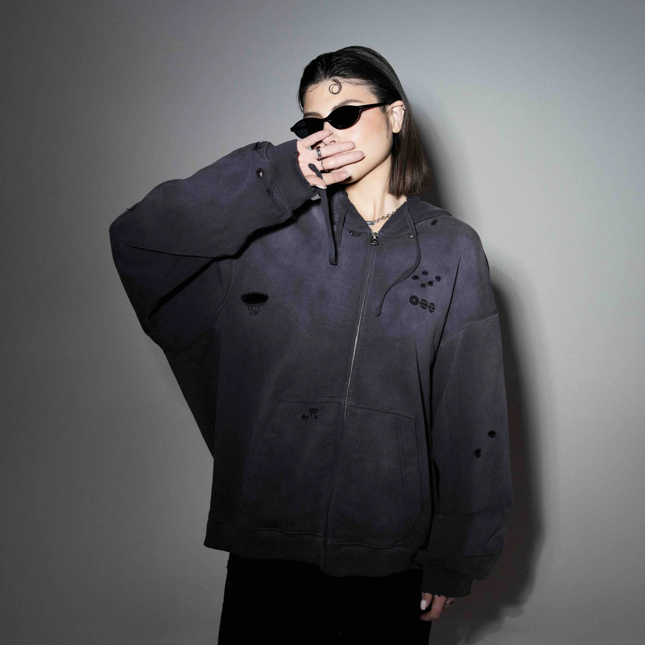 Zip-up Charcoal_MO 14.jpeg