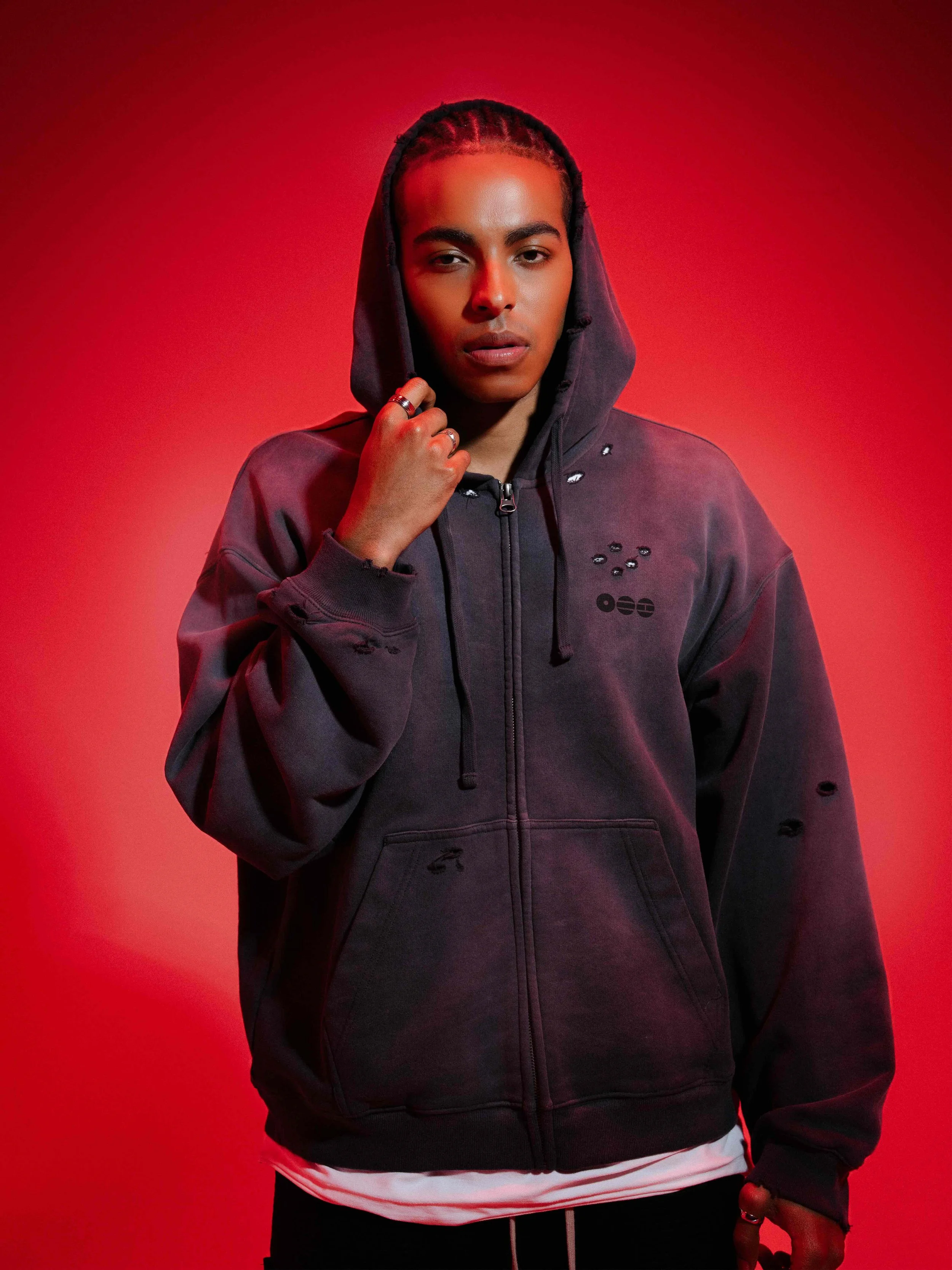 Zip-up Charcoal_MO 3.jpeg