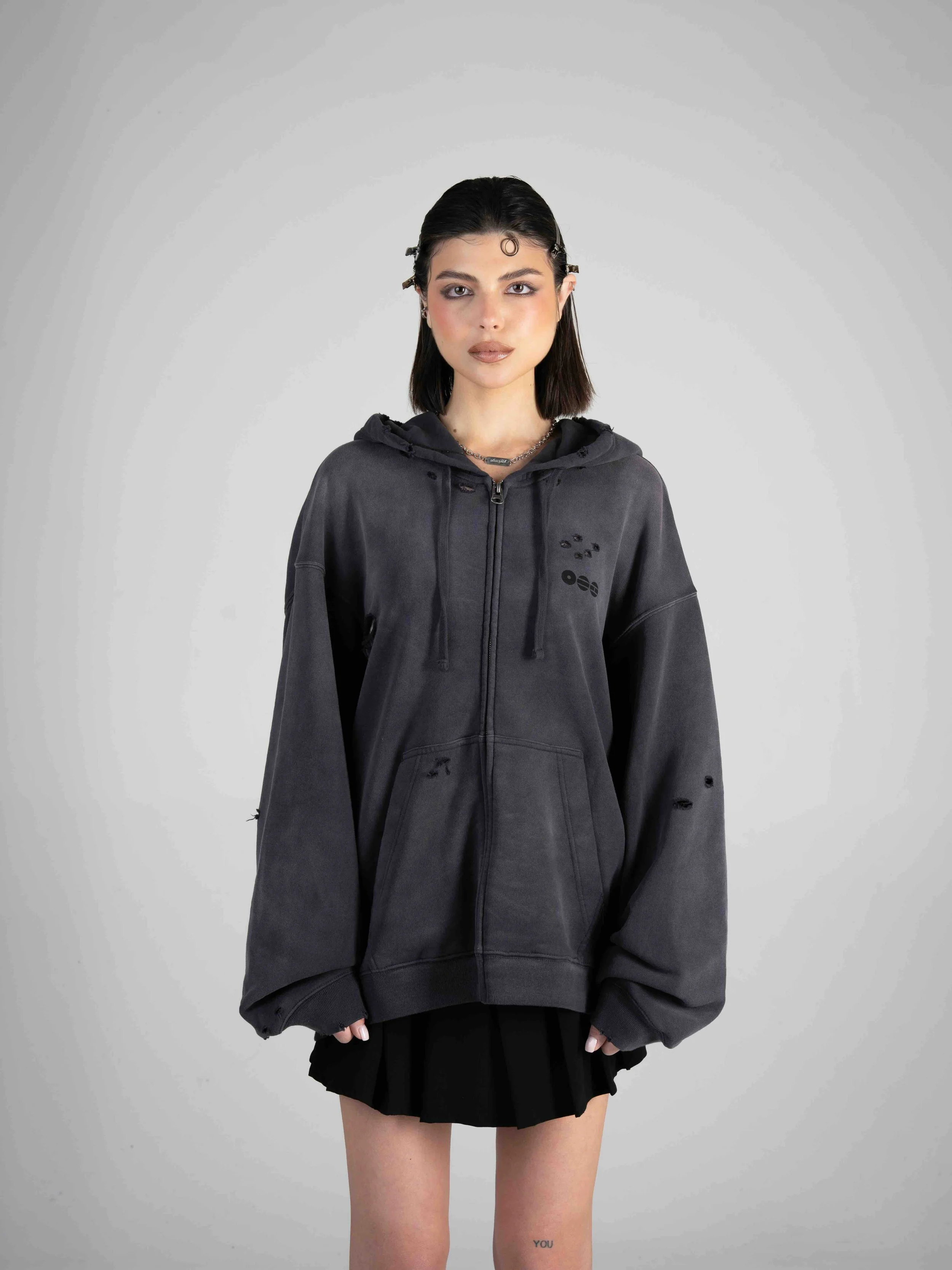 Zip-up Charcoal_MO 26.jpeg