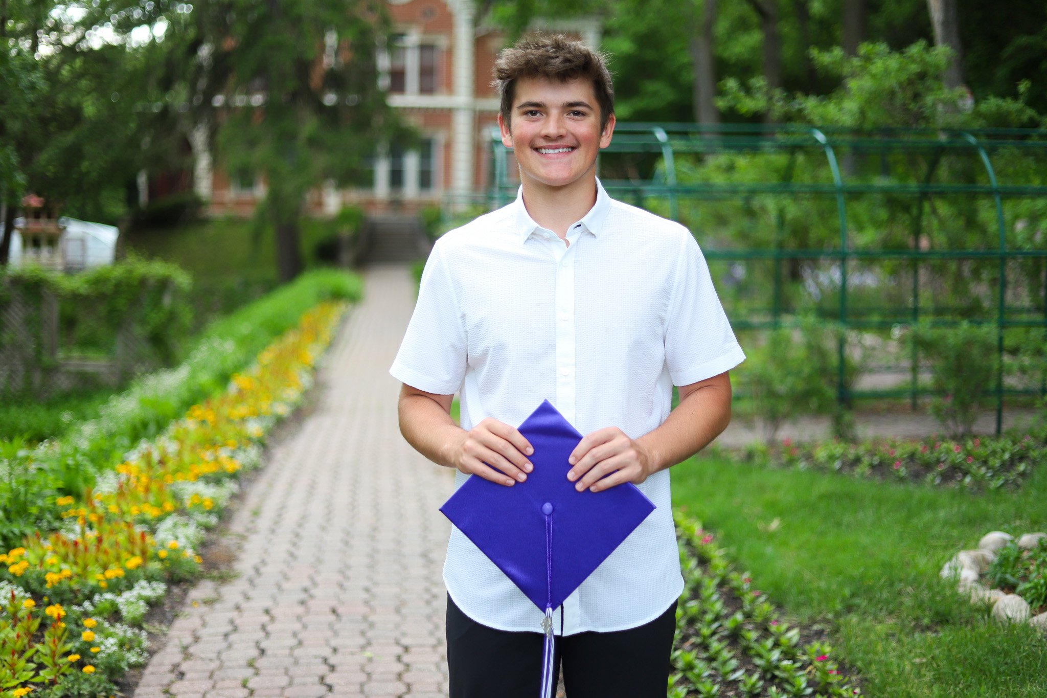 Seniors/Cap and Gown