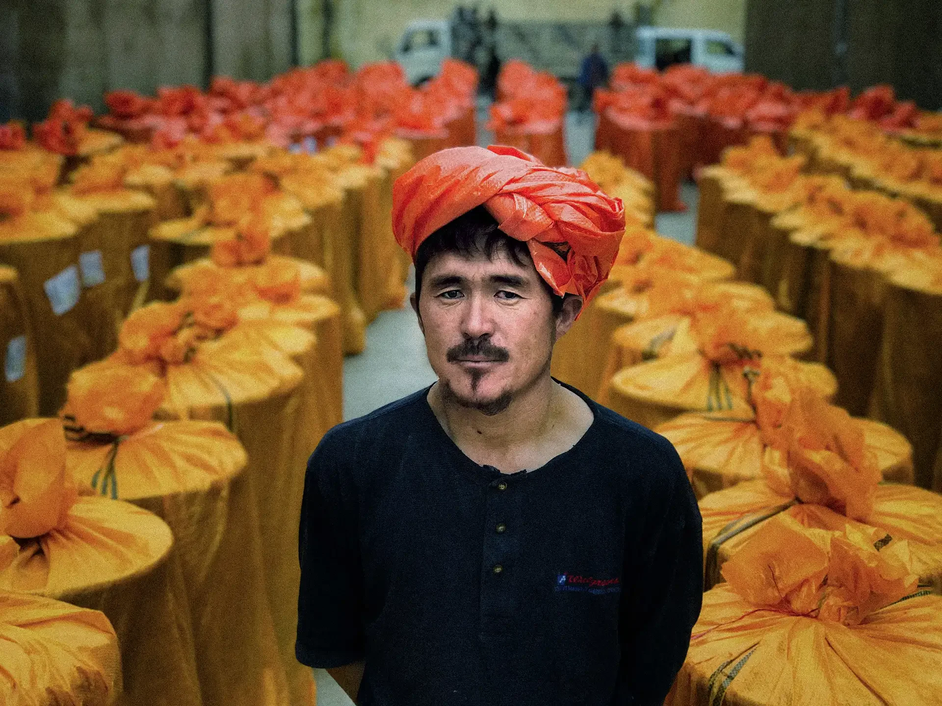 behrouz-badrouj-photography-portrait-kabul-afghanistan-airport-worker.webp