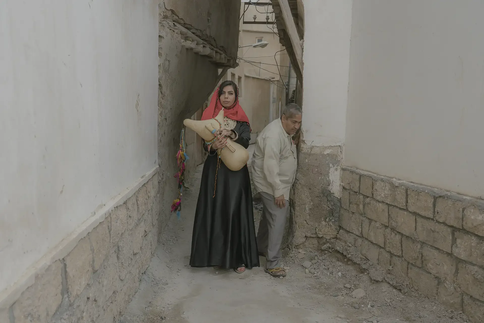 behrouz-badrouj-photographer-staged-photography-folk-music-african-music-bushehr-gheshm-bandarabbas-Resonating-Silences-women-singer.webp