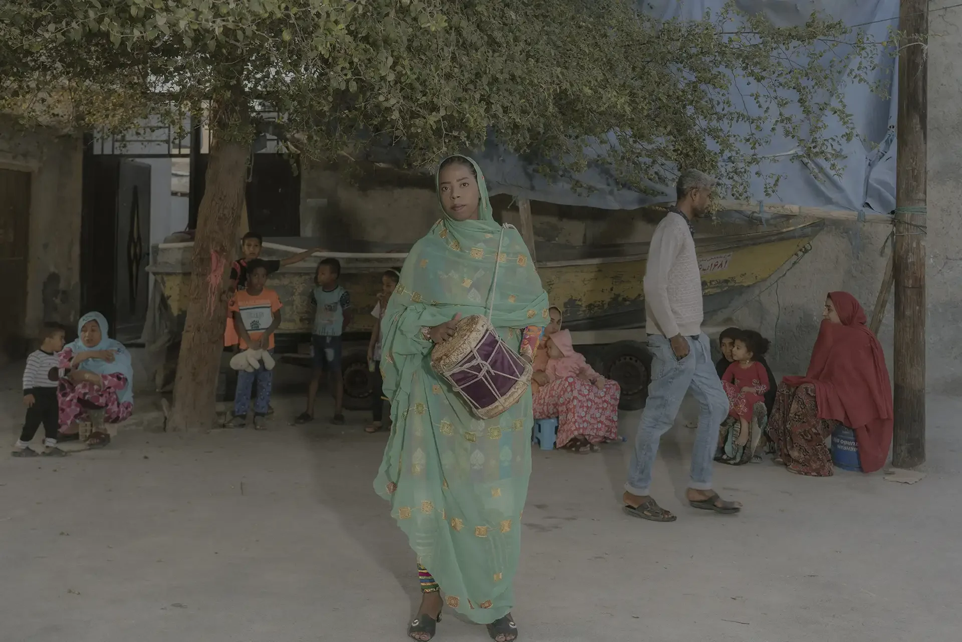 behrouz-badrouj-photographer-staged-photography-folk-music-african-music-bushehr-gheshm-bandarabbas-Resonating-Silences-women-singer.webp