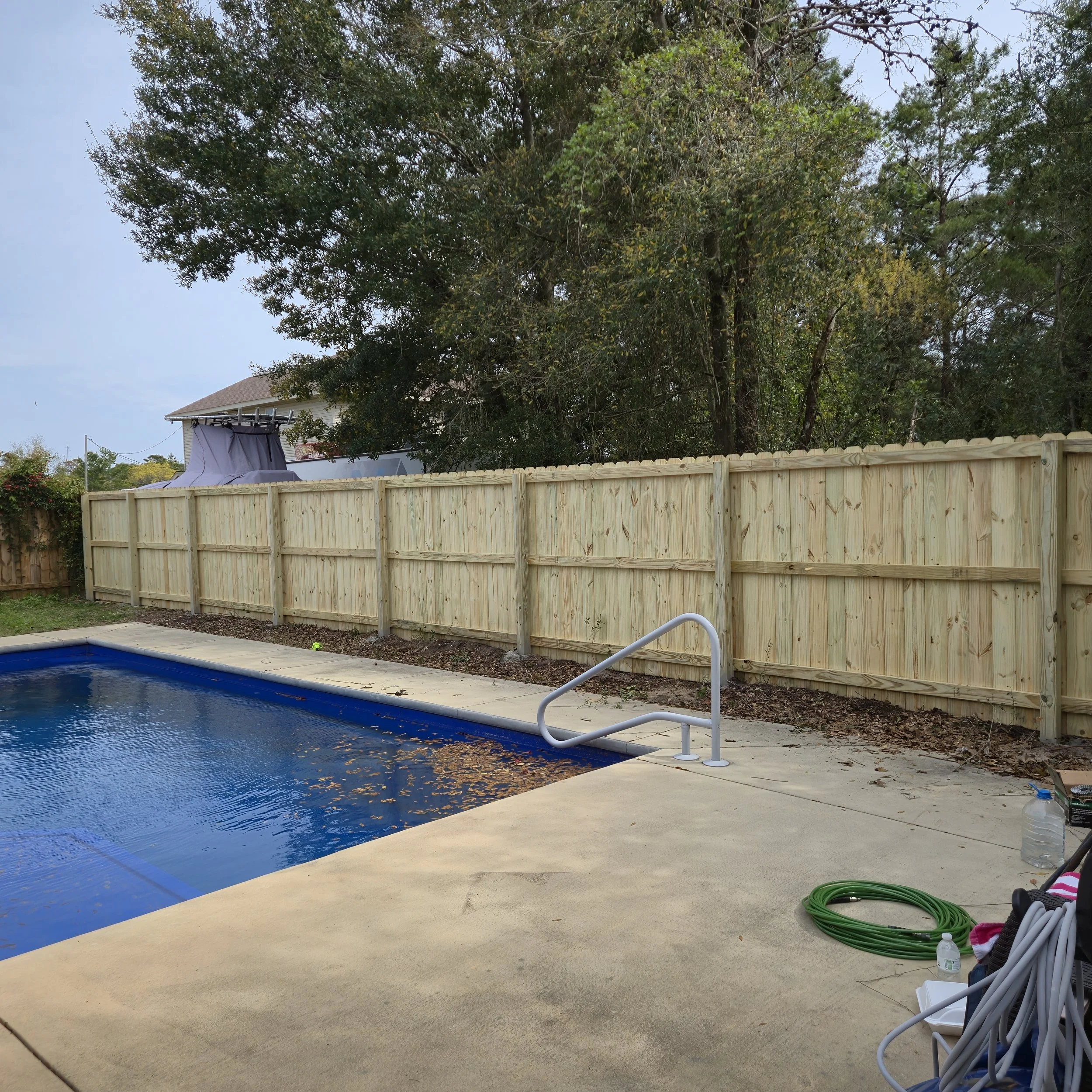 Standard 6ft and 8ft wooden privacy fencing