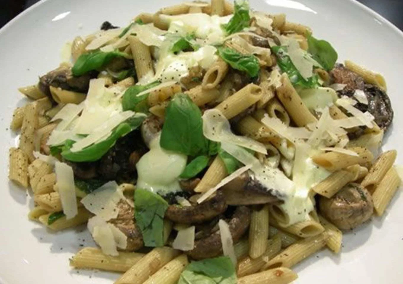 Button &amp; Portabello Mushrooms with Penne Pasta &amp; Cream Fraiche
