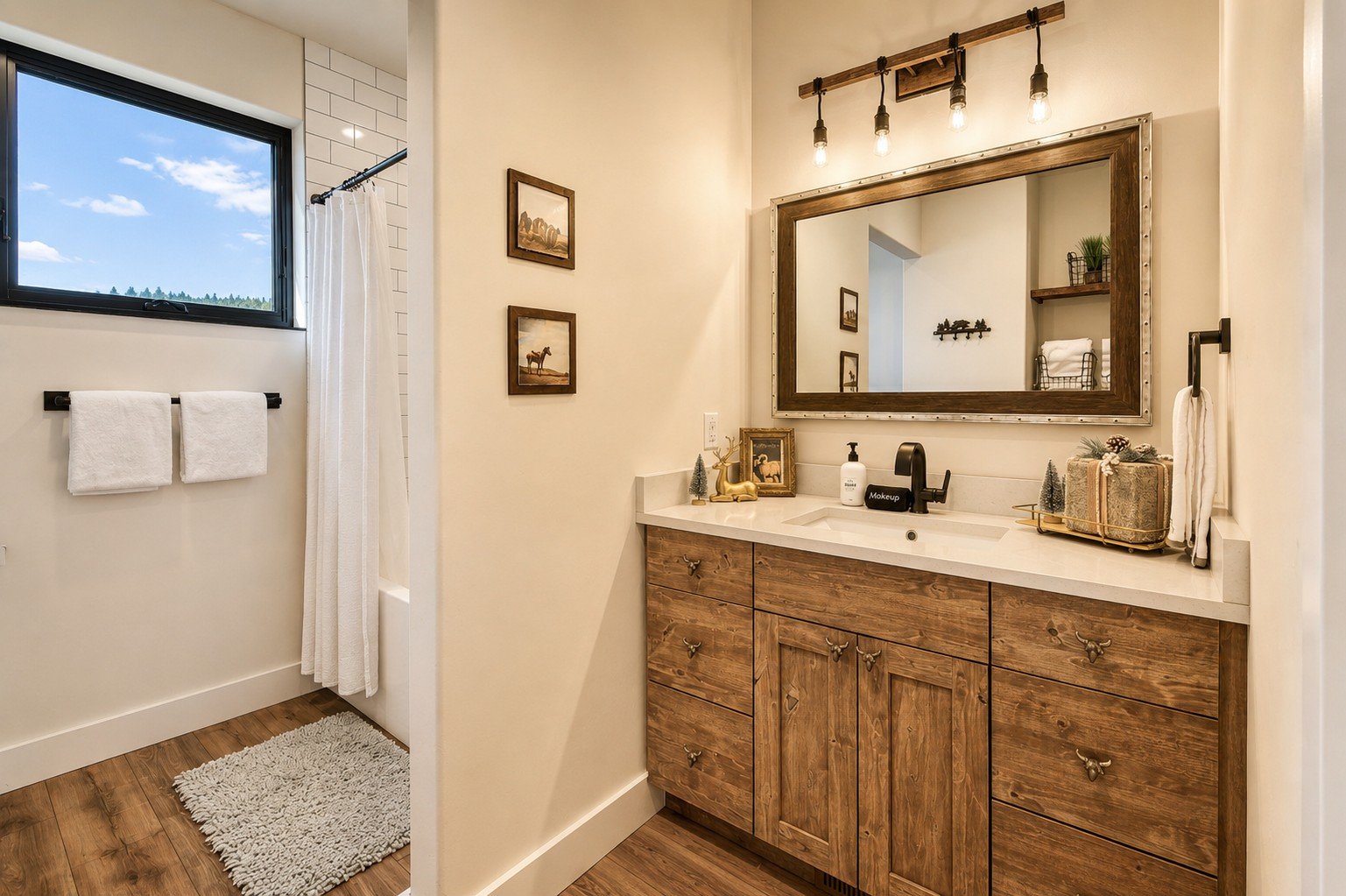 13 BATH.jpg