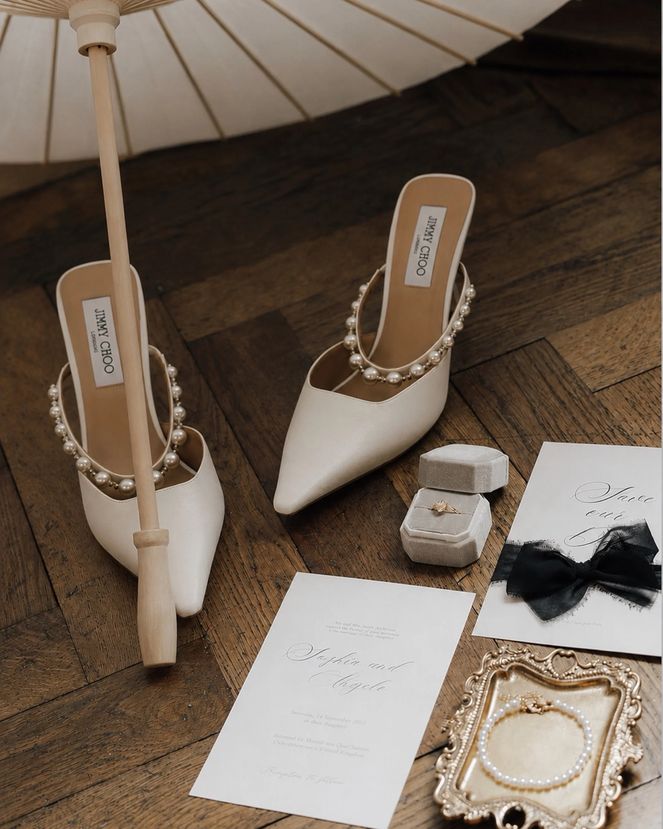 When your storybook wedding dream came true 😍

Complete with citrus trees, vintage details, emerald accents, pearl heels, a cake tied up in black bows, and the sweetest kind of love.

Renae &amp; Andre created a day that felt like stepping into a se