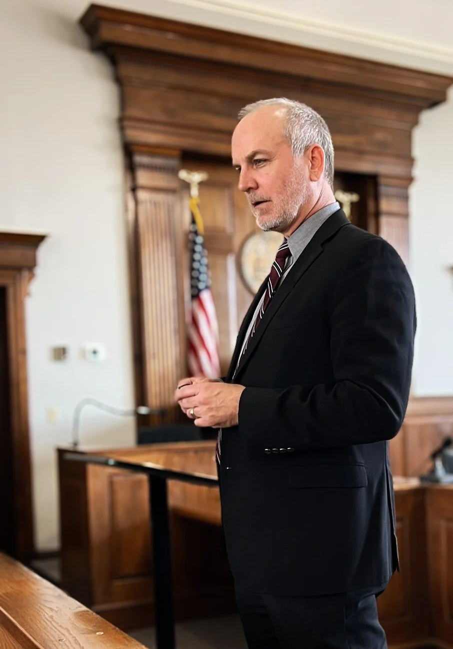 David Osborne, Charleston criminal defense and personal injury attorney, in the courtroom.