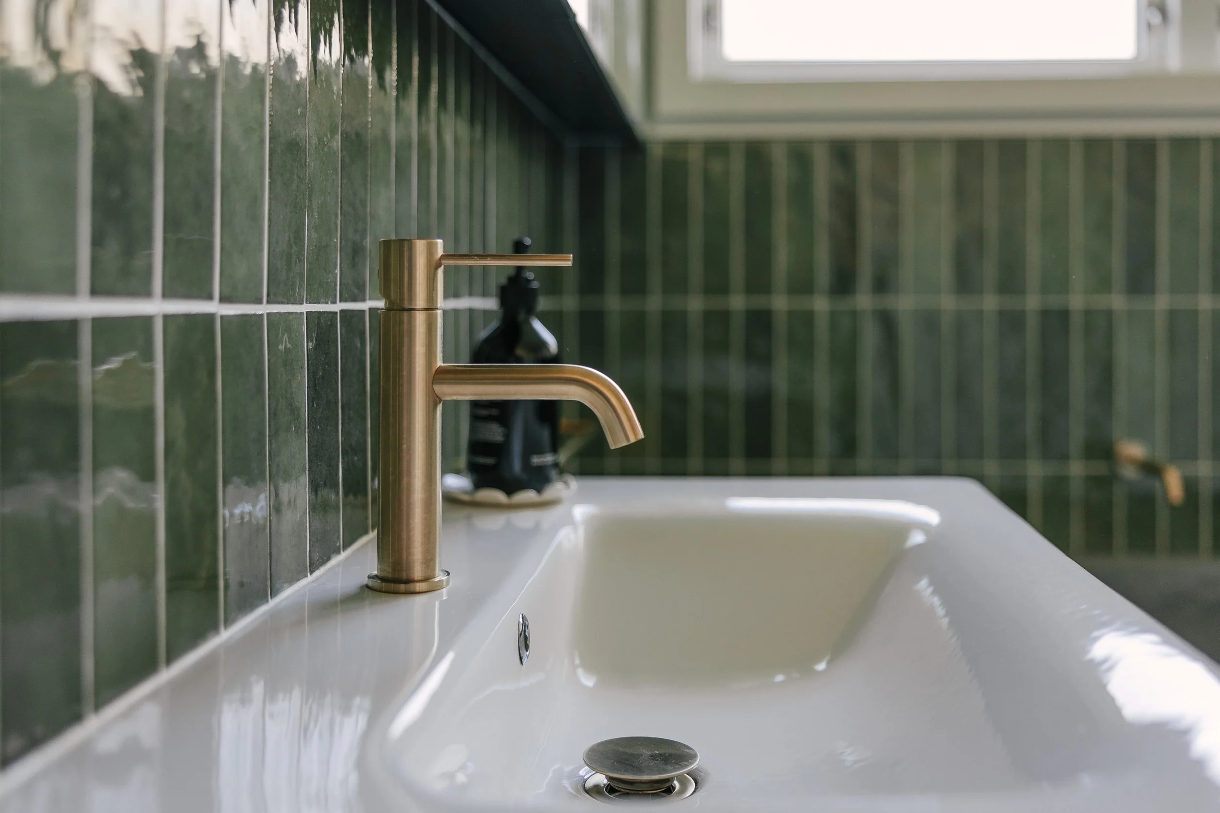 20230411WorchesterStBathroomPhotography-10.jpg