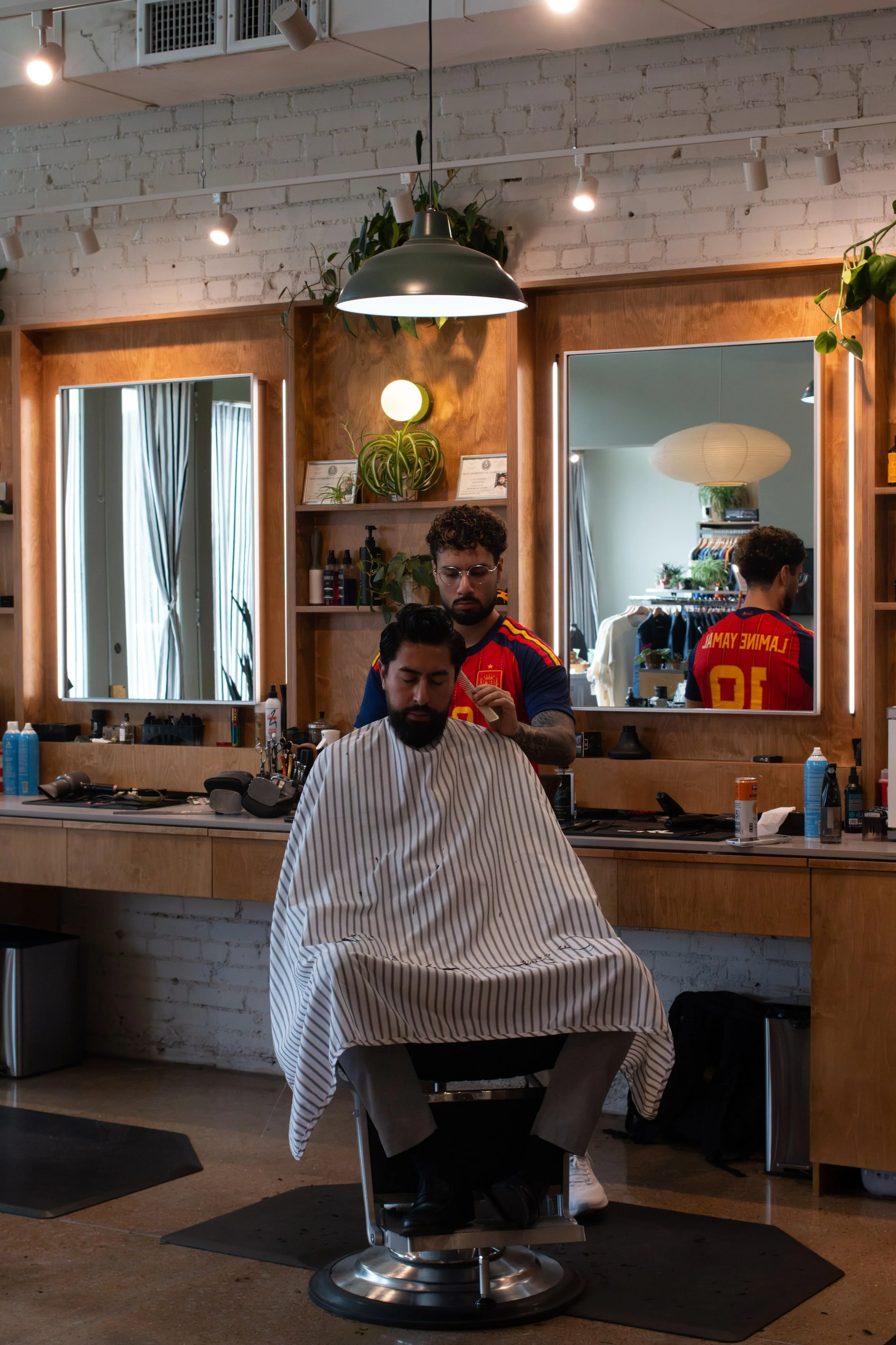 FTWBarbershop_Barbers_001.jpg