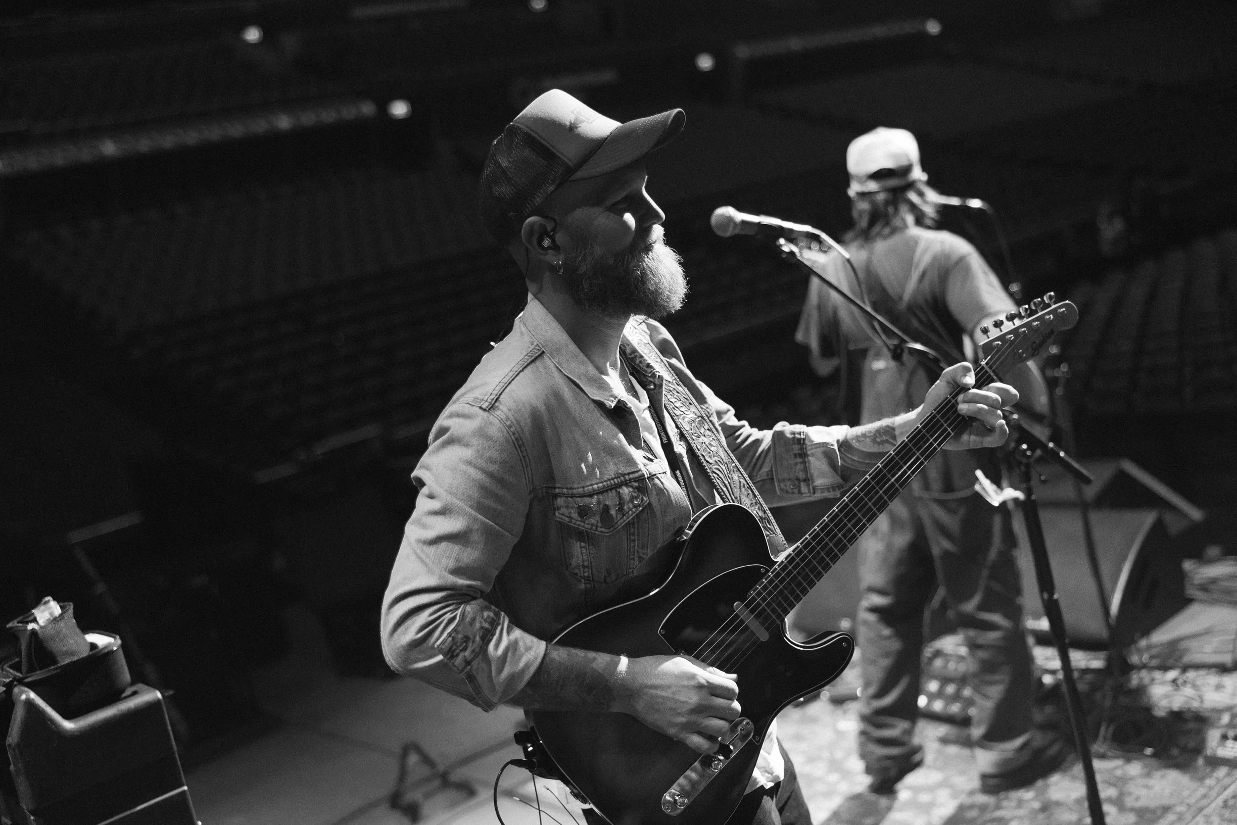 Travis New at Qudos Bank Arena sound checking with Fanny Lumsden and band.