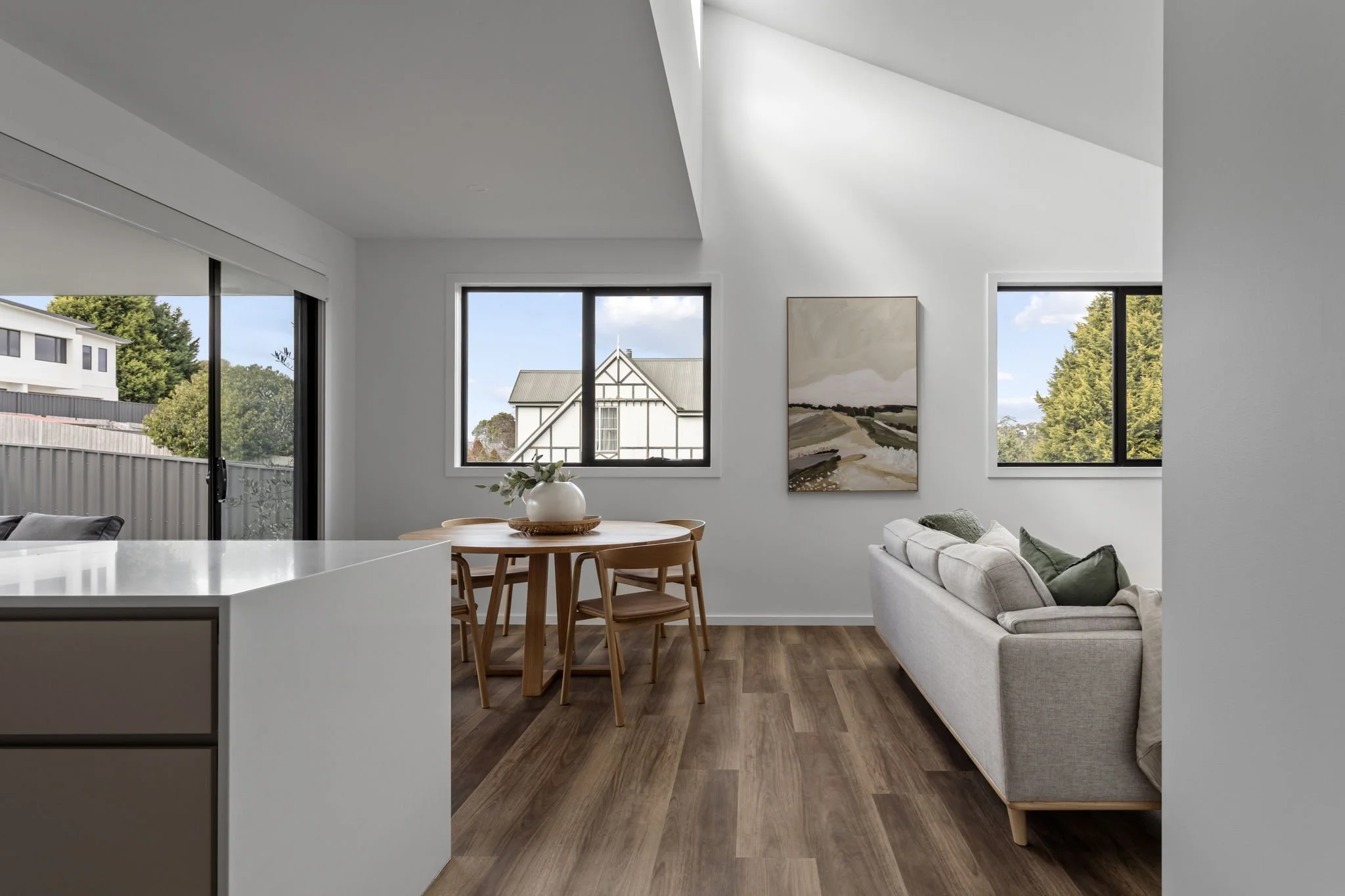 10-web-or-mls-2 4 Leeman Crt, Riverside-10.jpg