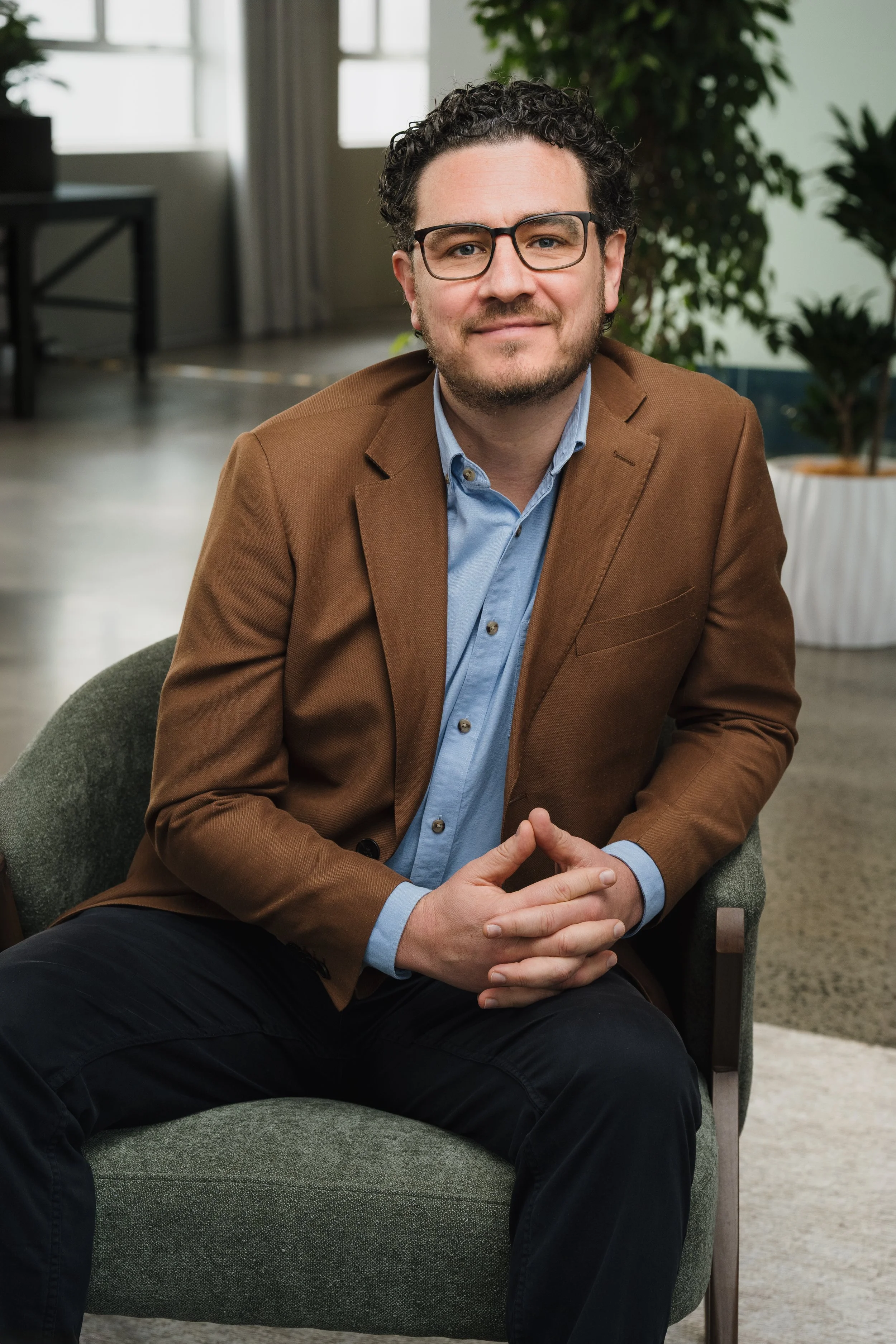 Dr. Jamie Newth headshot