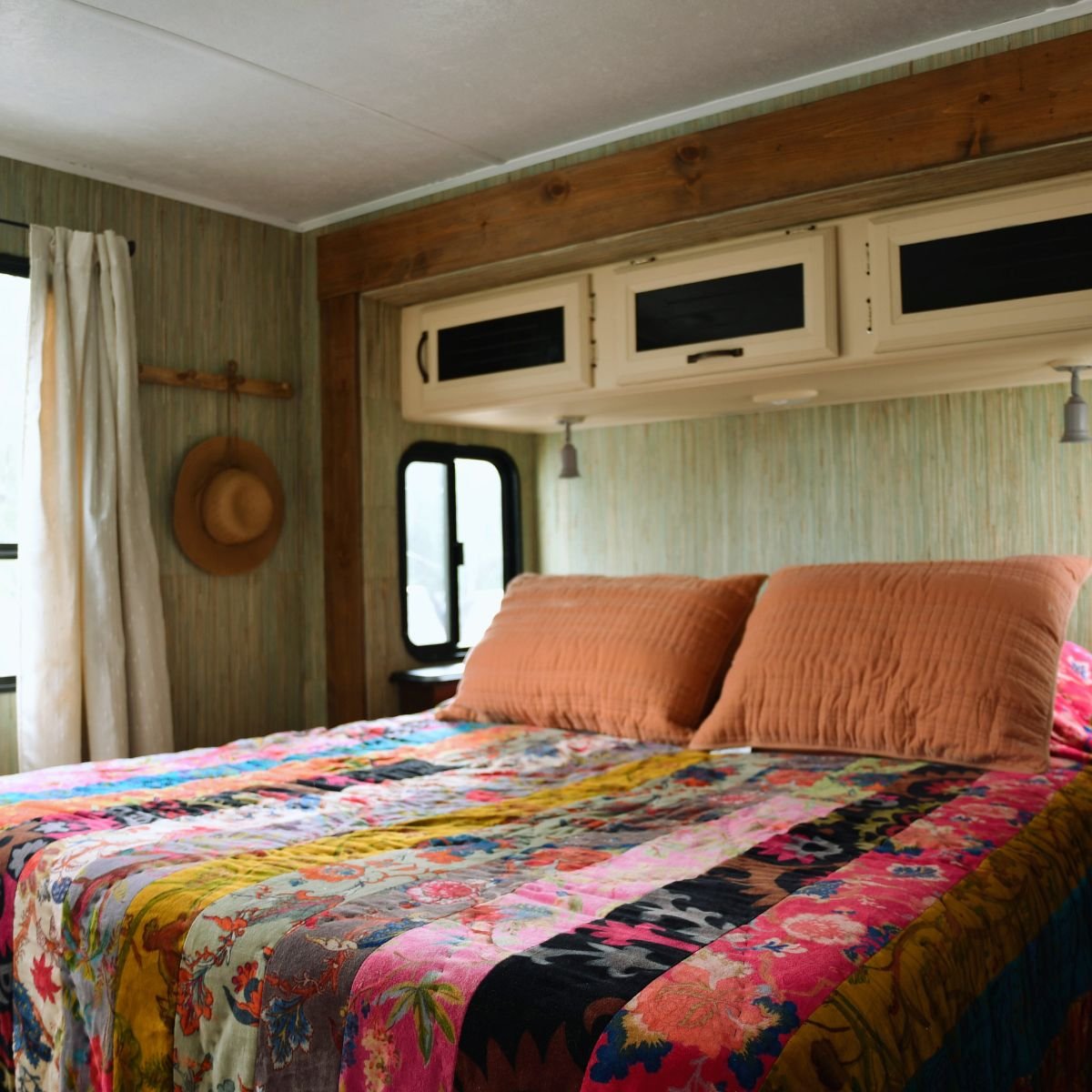 RV remodel ideas- easy renovation tips on a budget