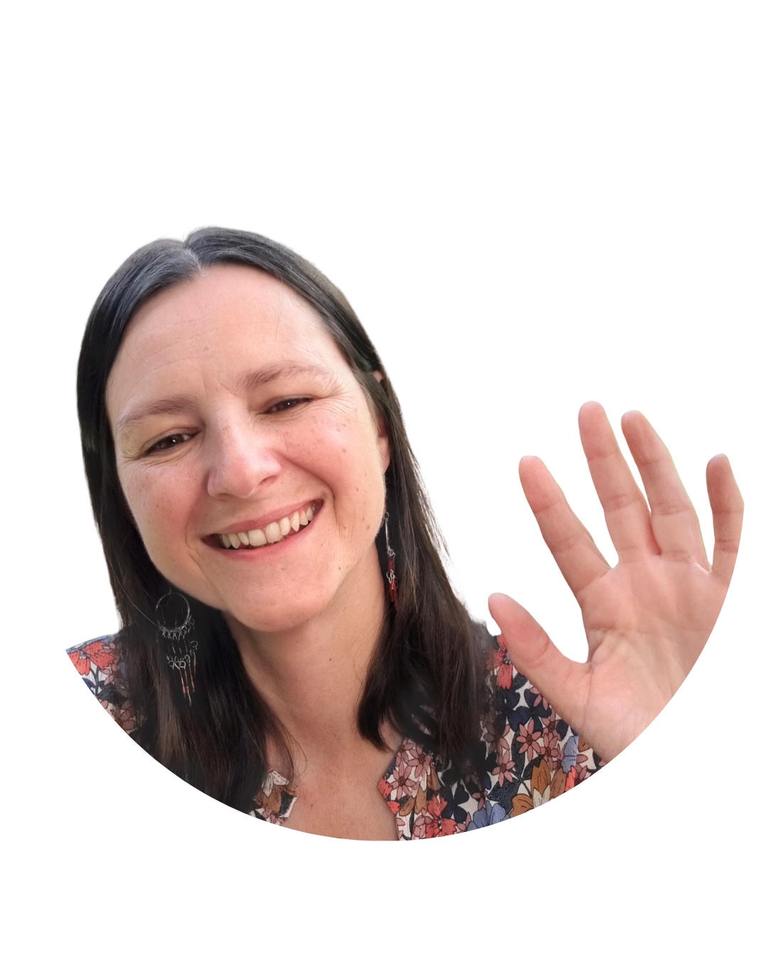 Sophie, French tutor and founder of Sophie French Tutor, smiling and waving at the camera — online French lessons for adults in Melbourne
