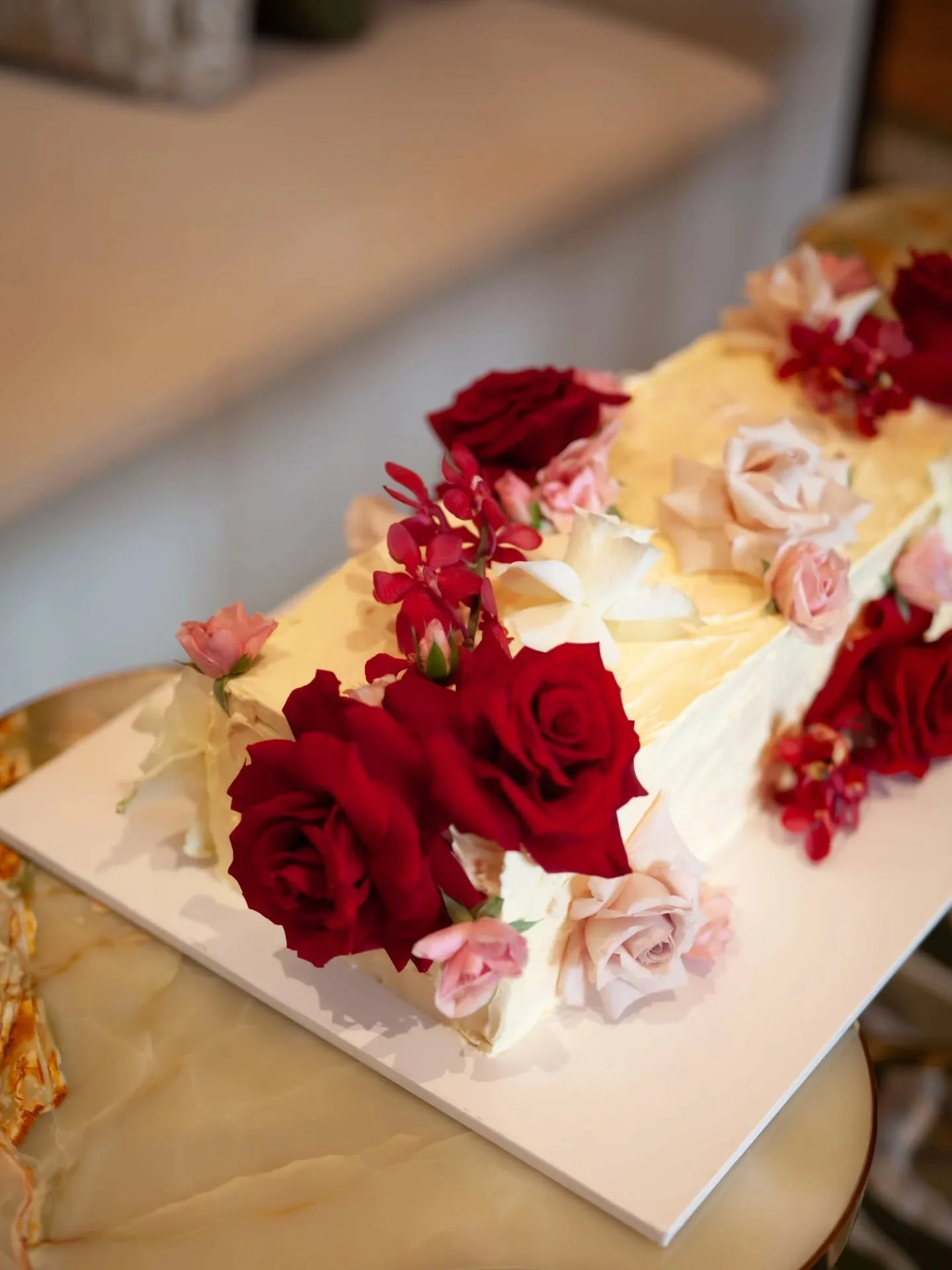 The beautiful Henrietta's Bridal shower cake at The Adddress, JBR ❤️

The colours 😍

This was just as beautiful when cut, layers of Pistachio,  Raspberry and Vanilla.

#weddingcake #cakedubai #celebrationcake #trendingcake