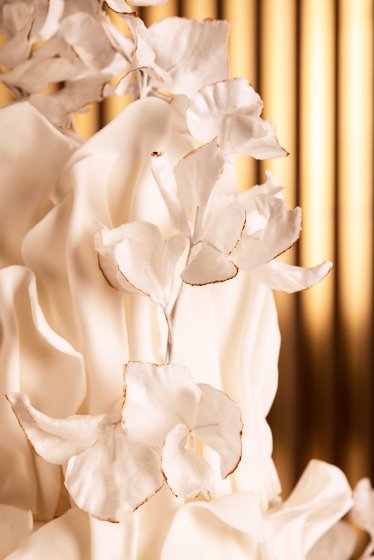 Atlantis Royal Wedding Cakes Jun 20252097.jpg
