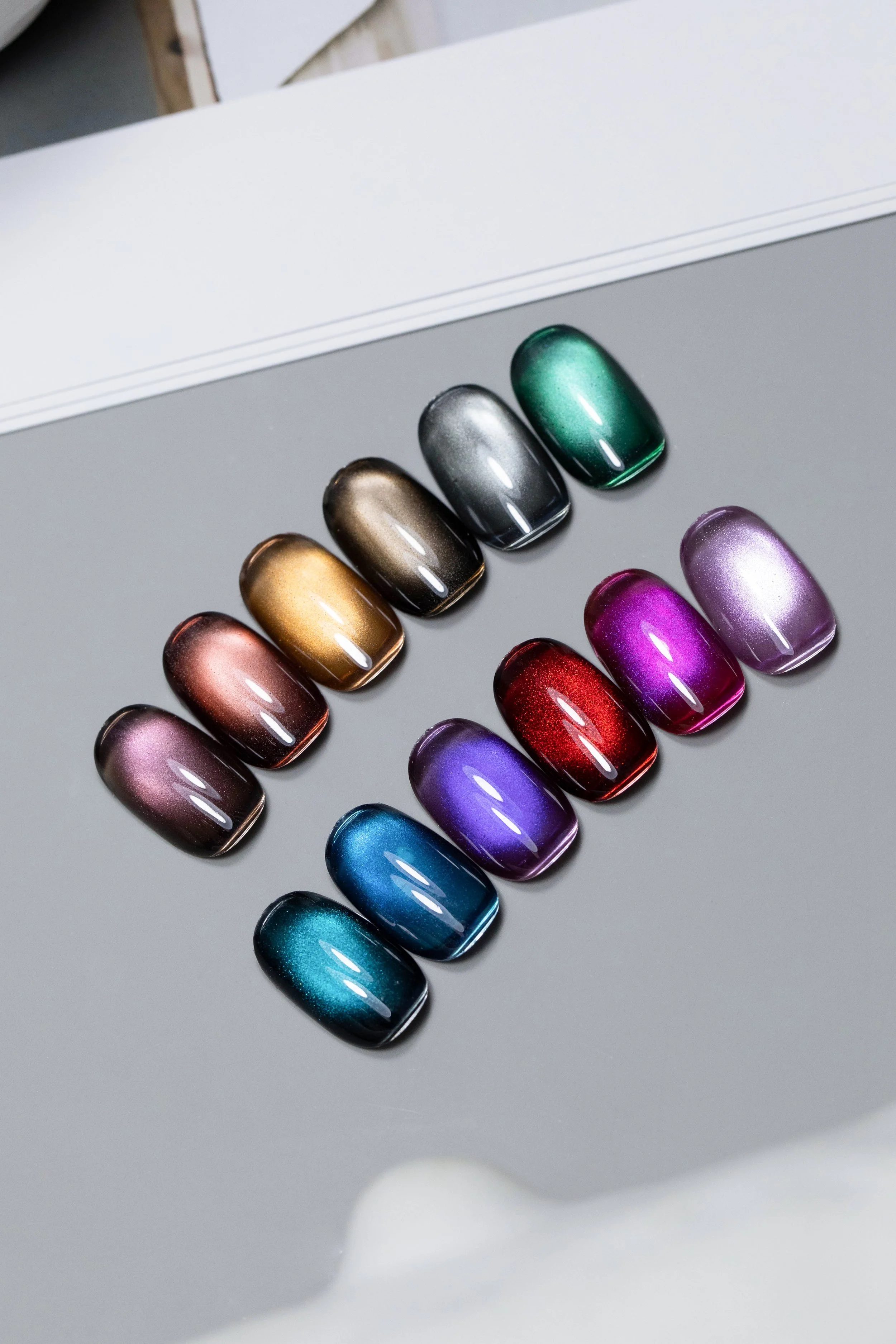 Galaxy Cat Eye Gel Polish
