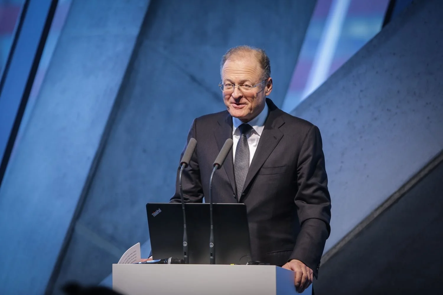 Predsednik Slovenskega konzularnega zbora, Janez Škrabec, med govorom