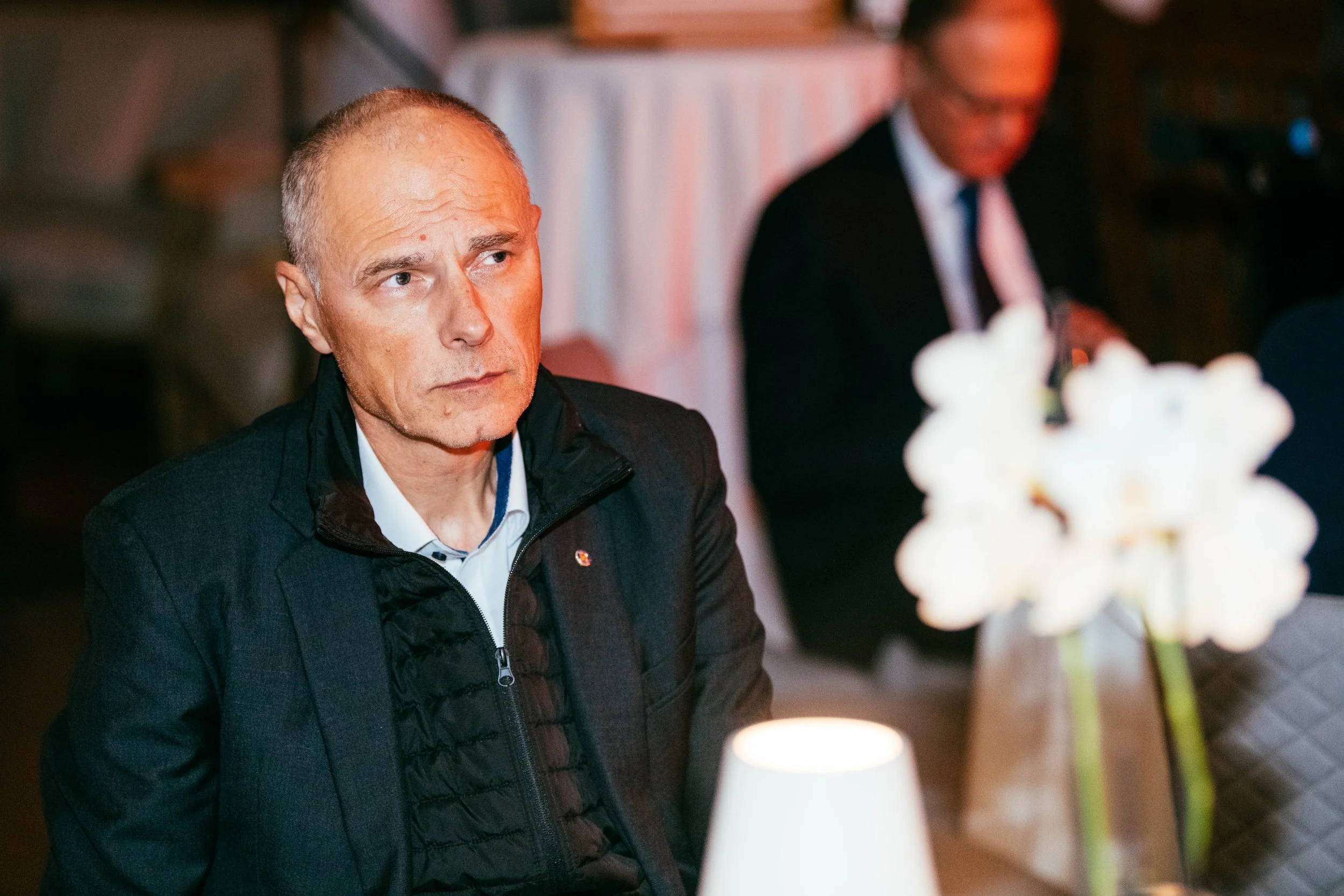 23073X8130.jpg