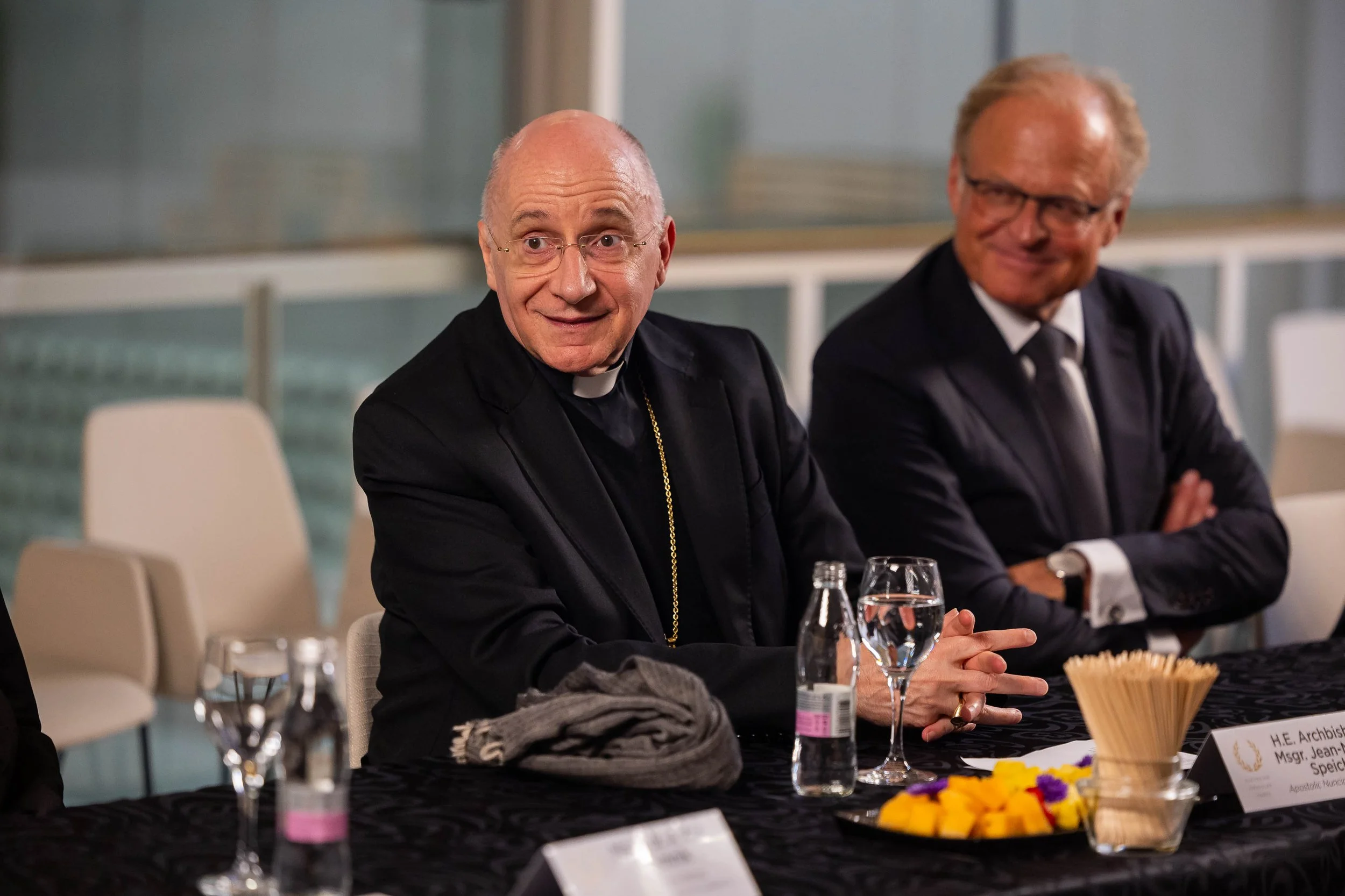 23758X1894.jpg