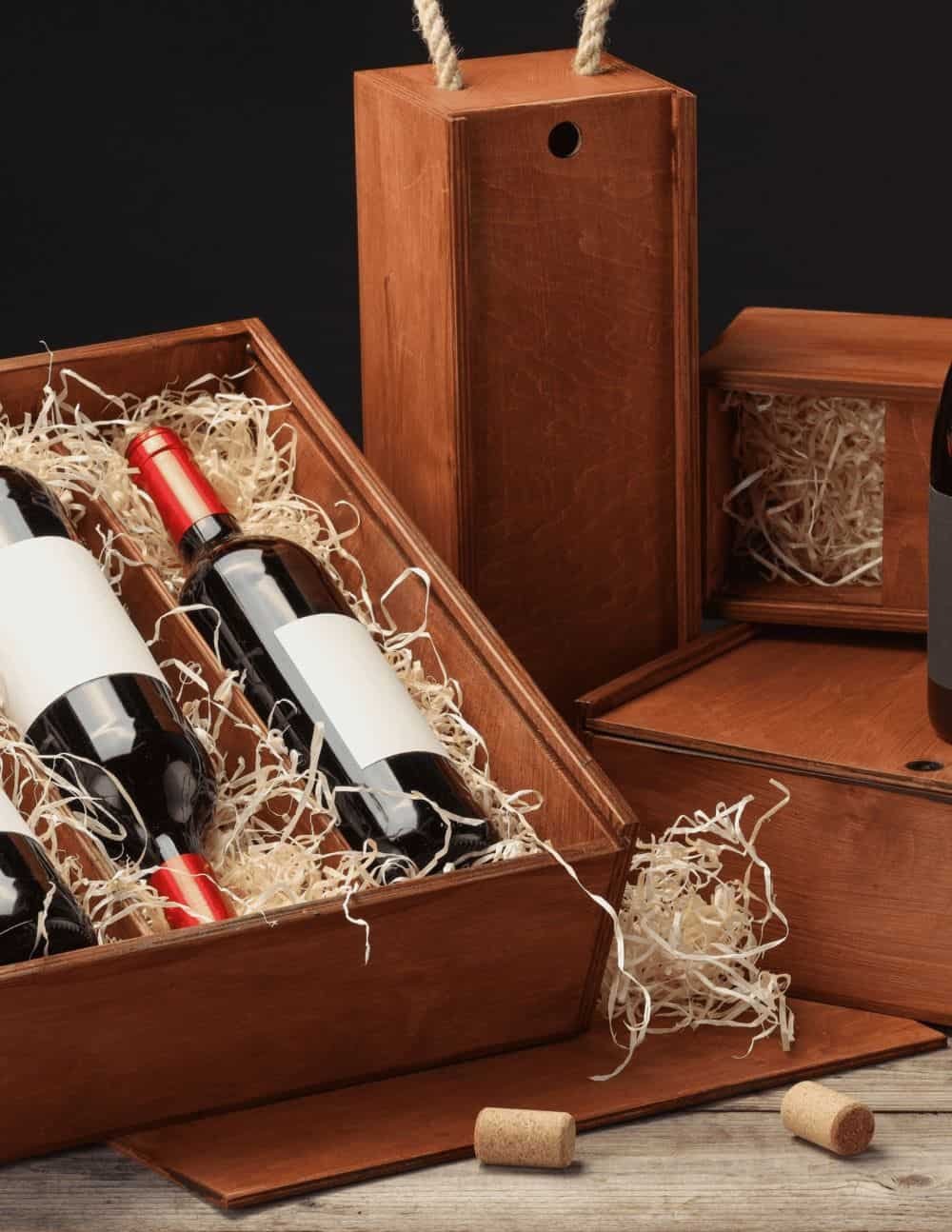 A gift in wood package containing three bottles of exclusive wine.