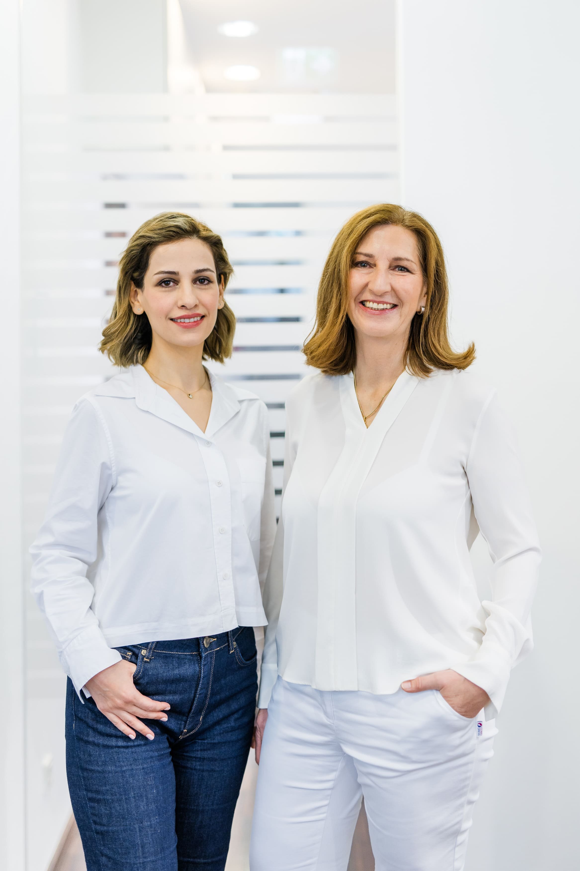 Dr. Pour und Dr. Stokreiter-Ebner von der Ordination Smile with us