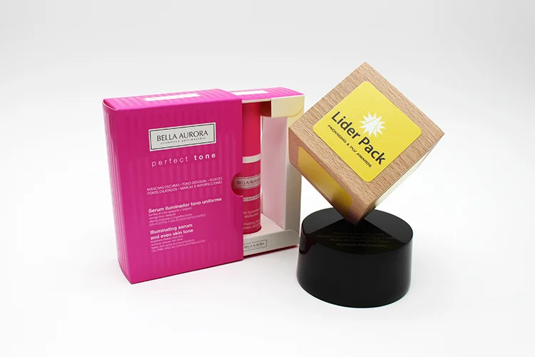 El estuche Bella Aurora Perfect Tone, premiado en la categoría de mejor packaging de Salud y Belleza.