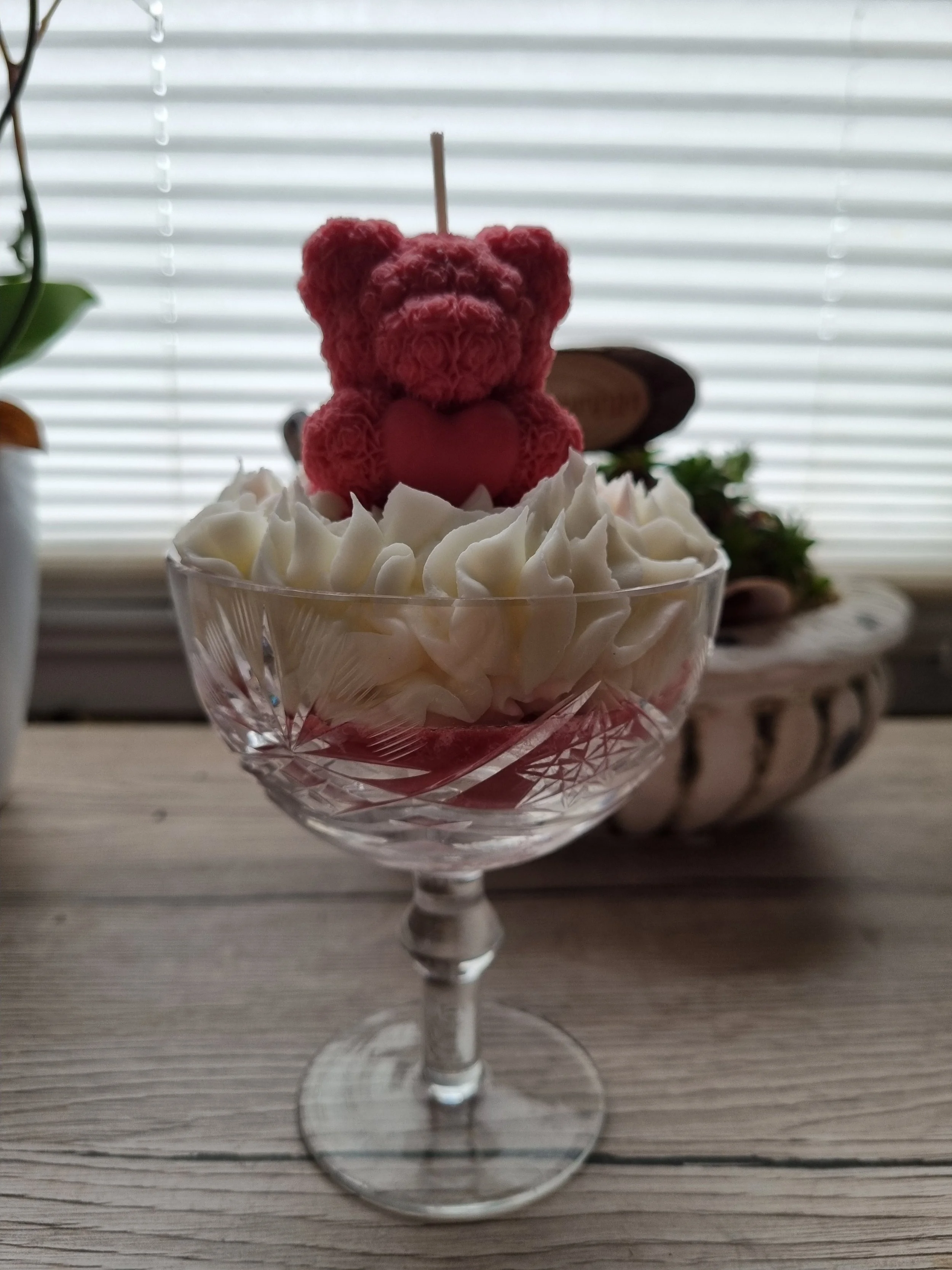 Handgefertigte Dessertkerze Duftkerze Rosenbär Bio Sojawachs vegan ohne Paraffin