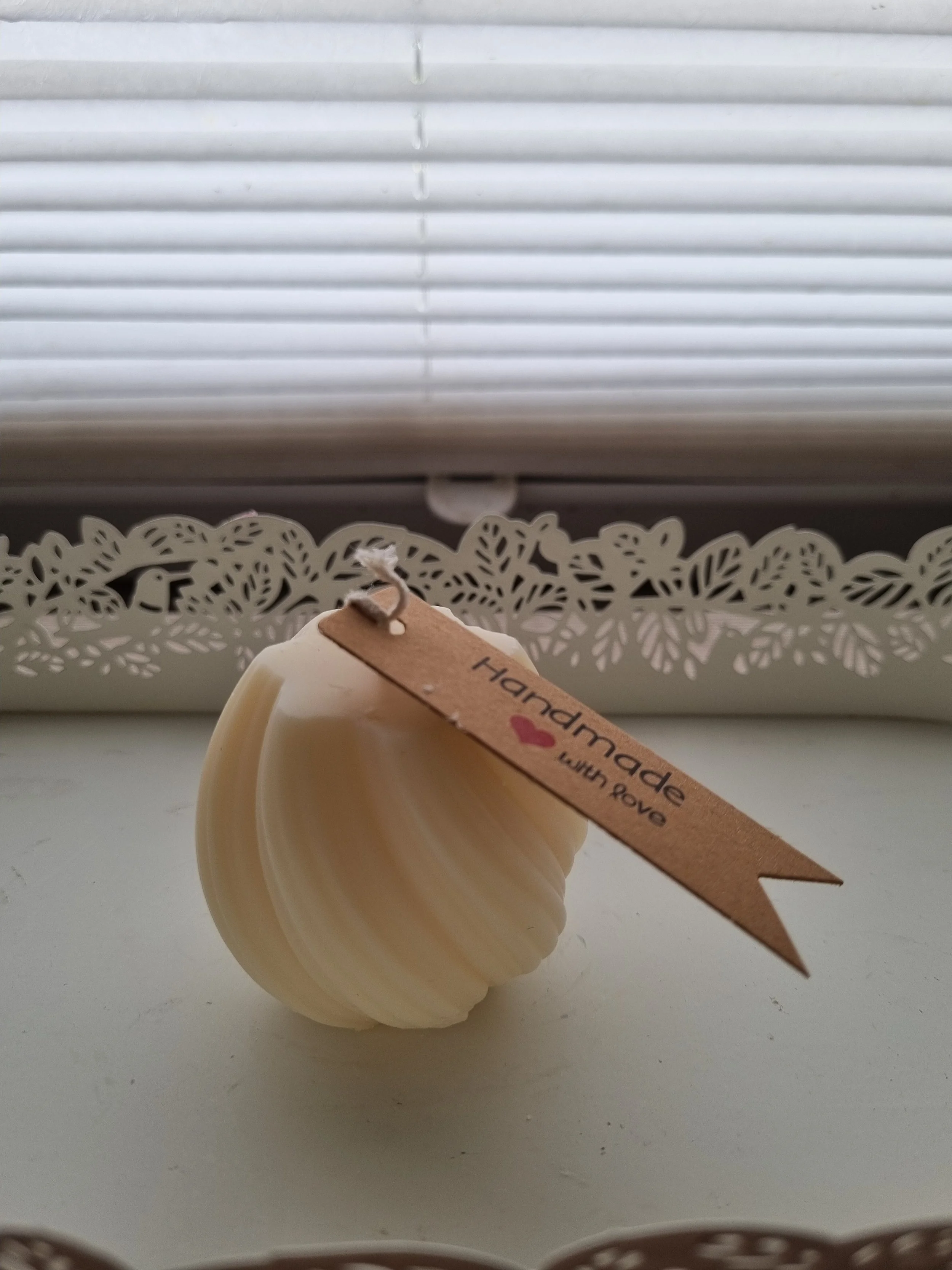 Handgefertigte Swirl Kerze Größe S aus Bio Sojawachs vegan ohne Paraffin