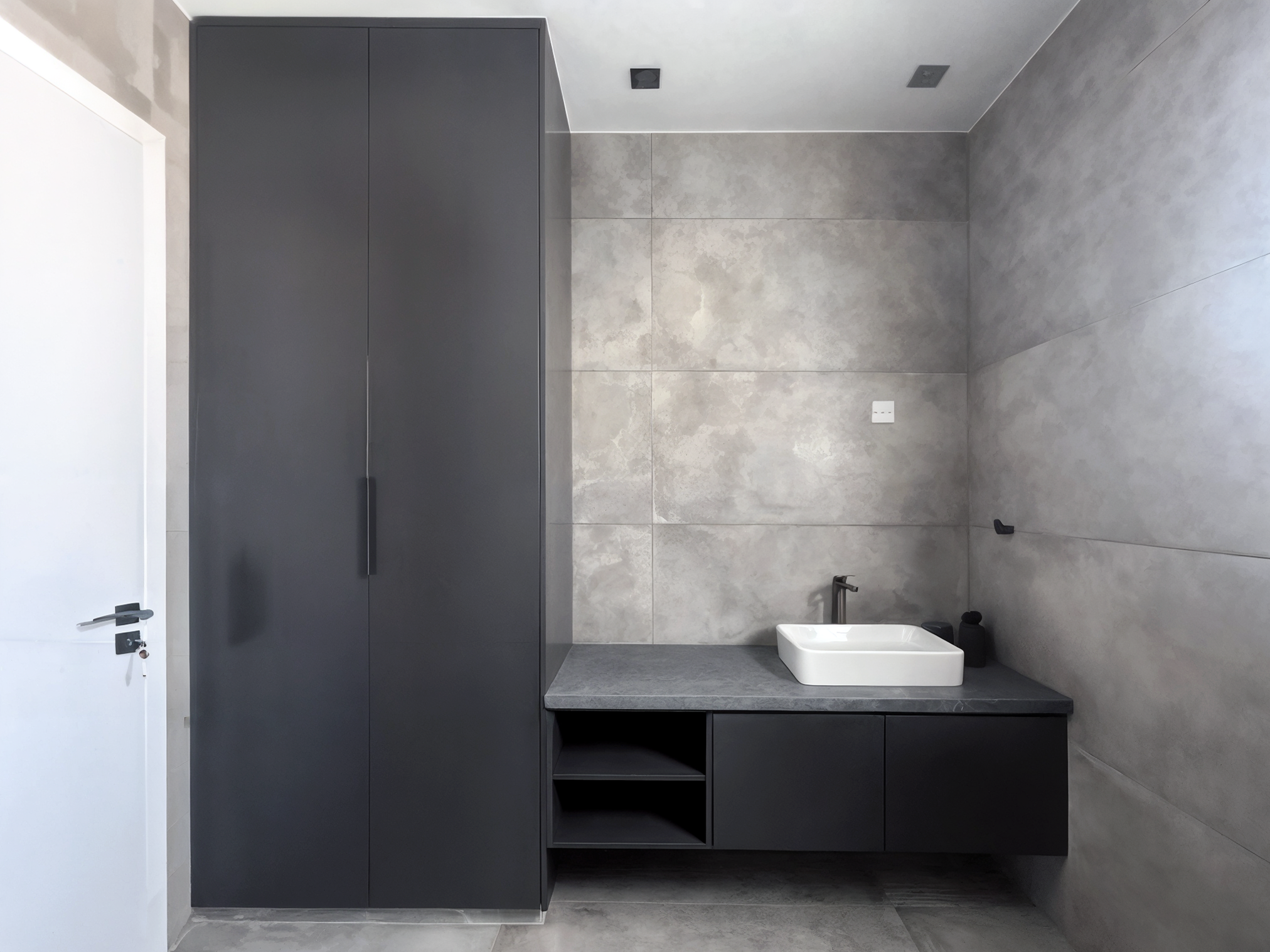 An image of the bathroom.