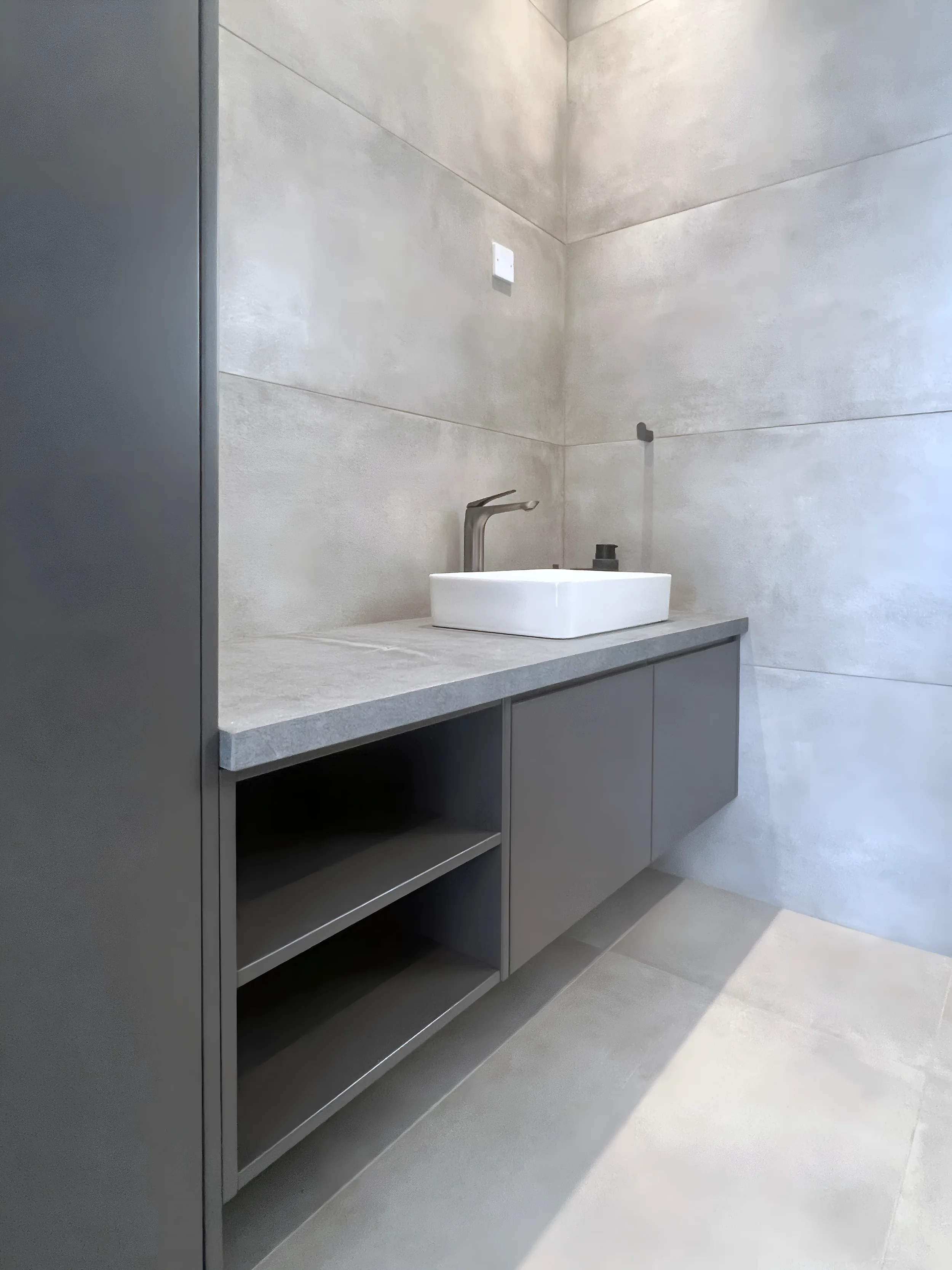 An image of the bathroom