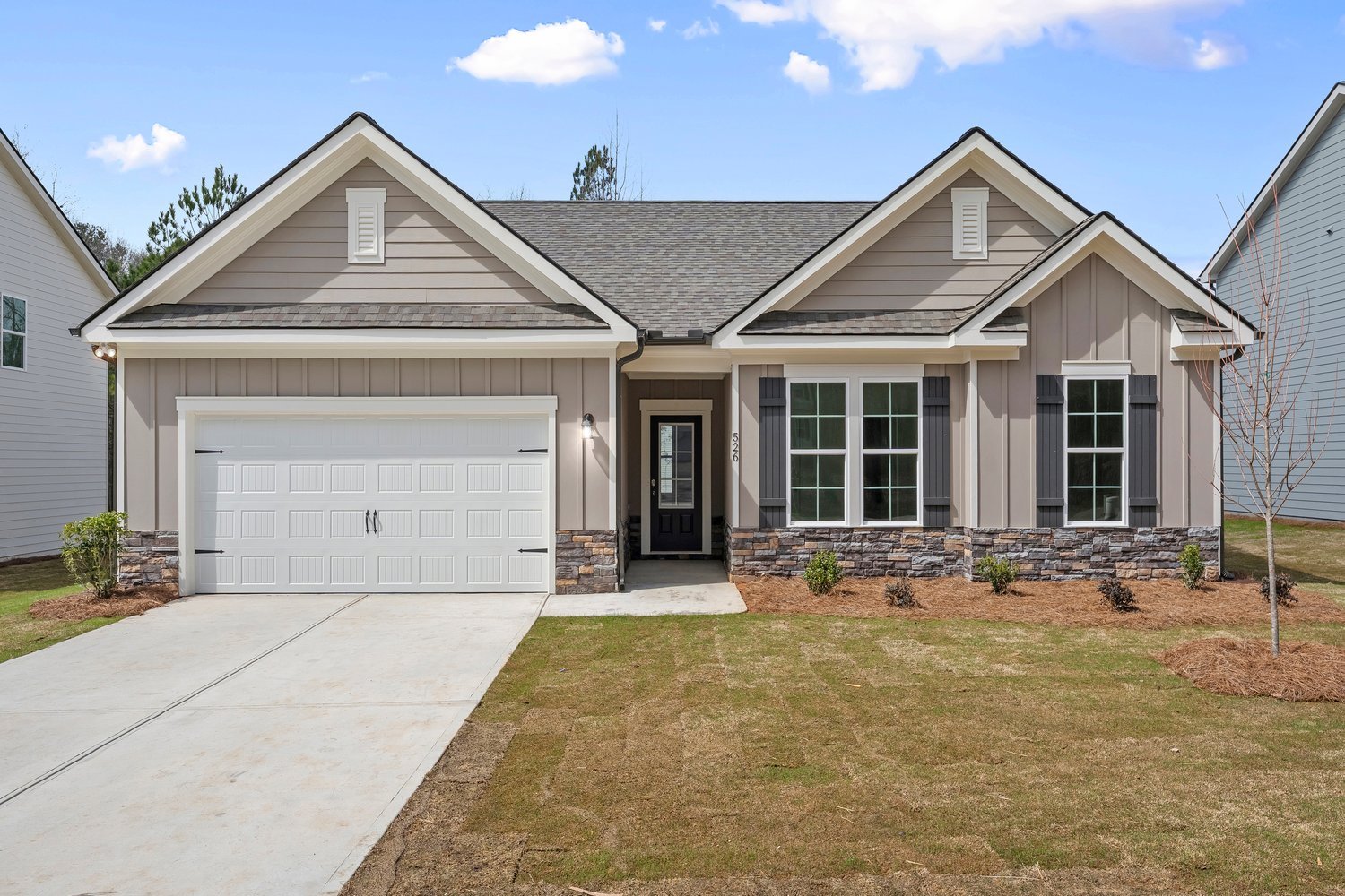 526 Lillian Way 01R.jpg