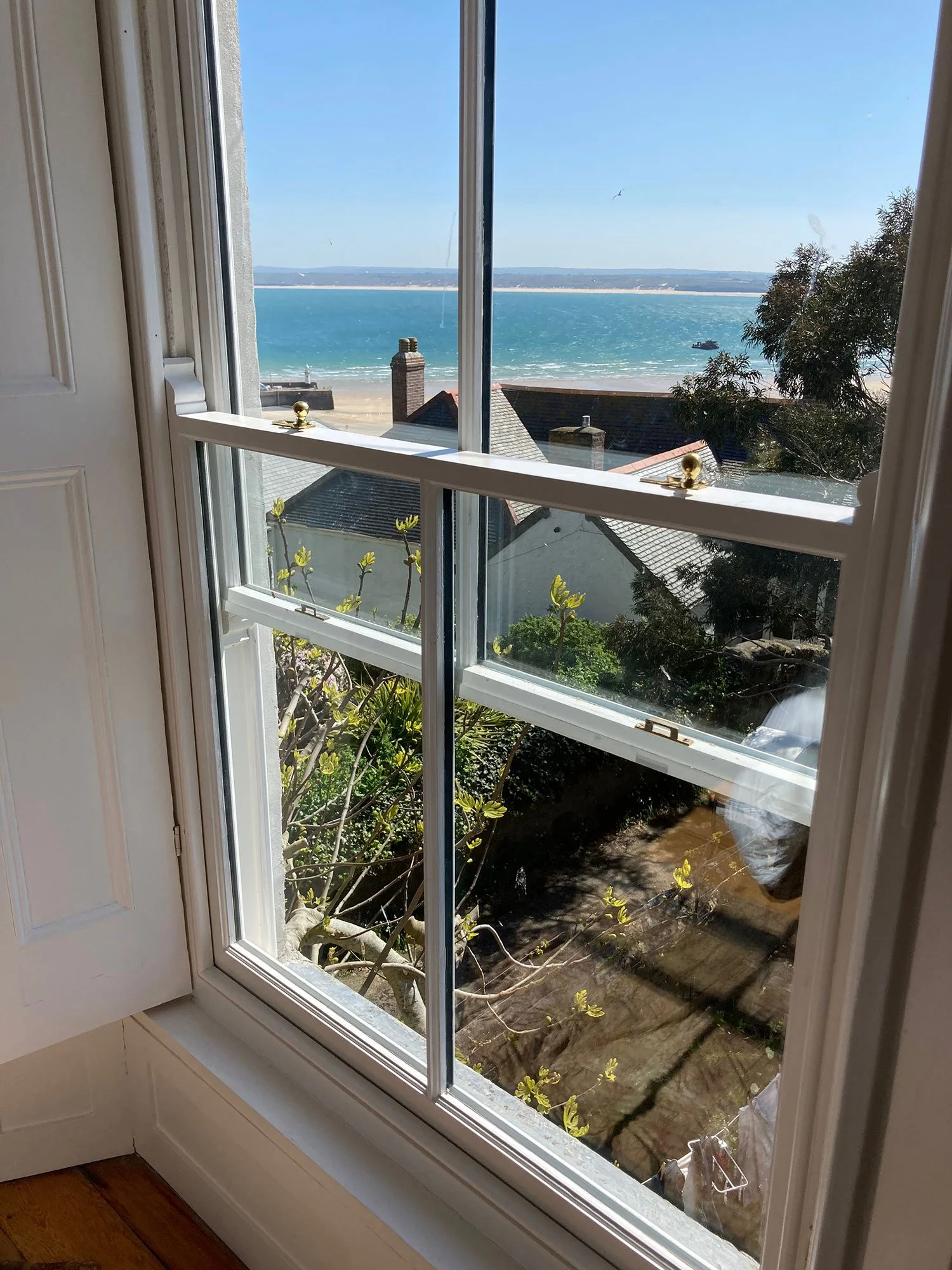 window-01.jpg