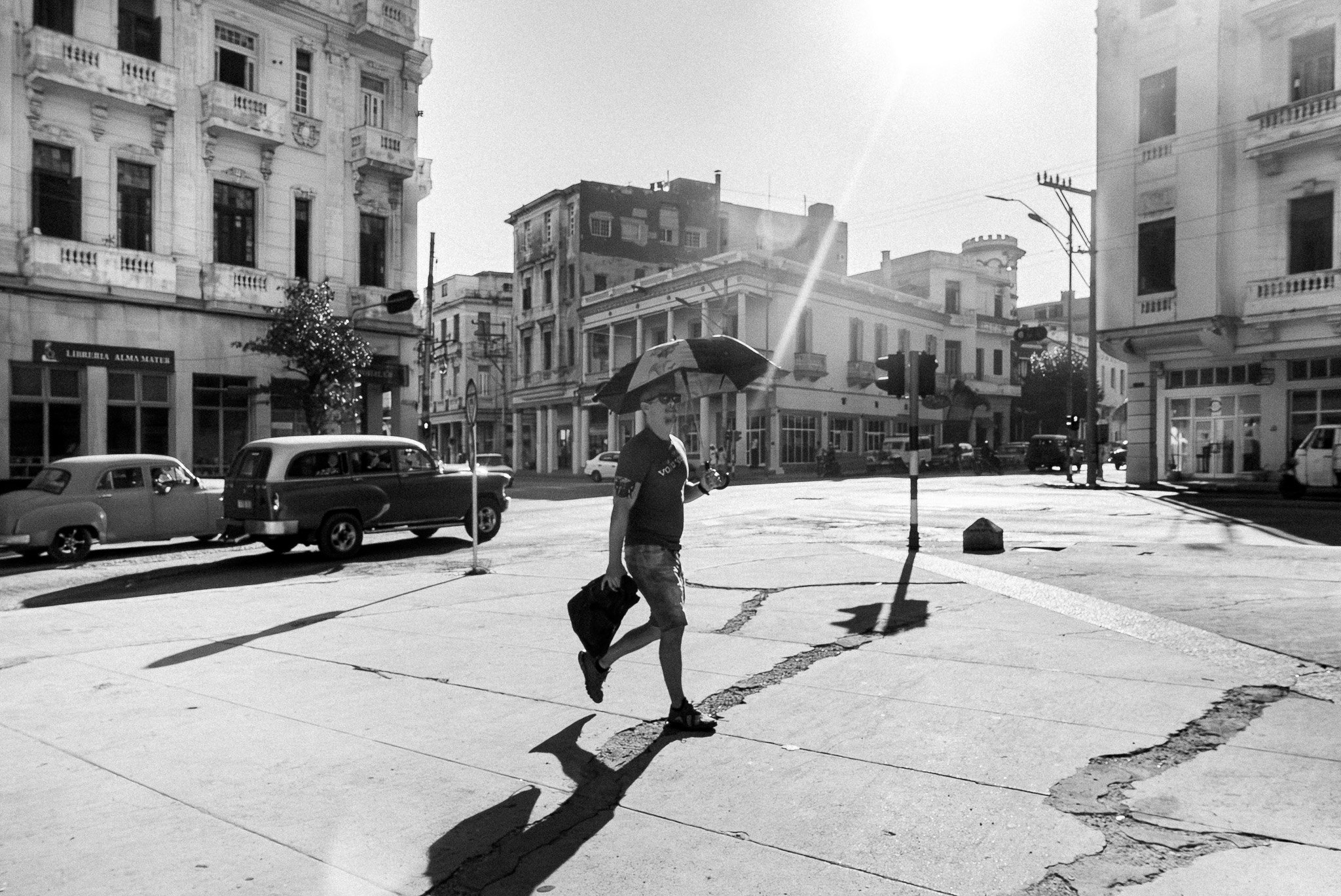 25. Bajo el sol.jpg