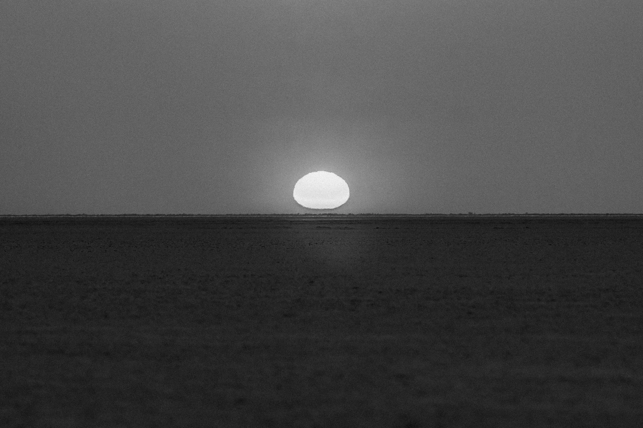 26. Amanecer, Salares Makgadikgadi_.jpg