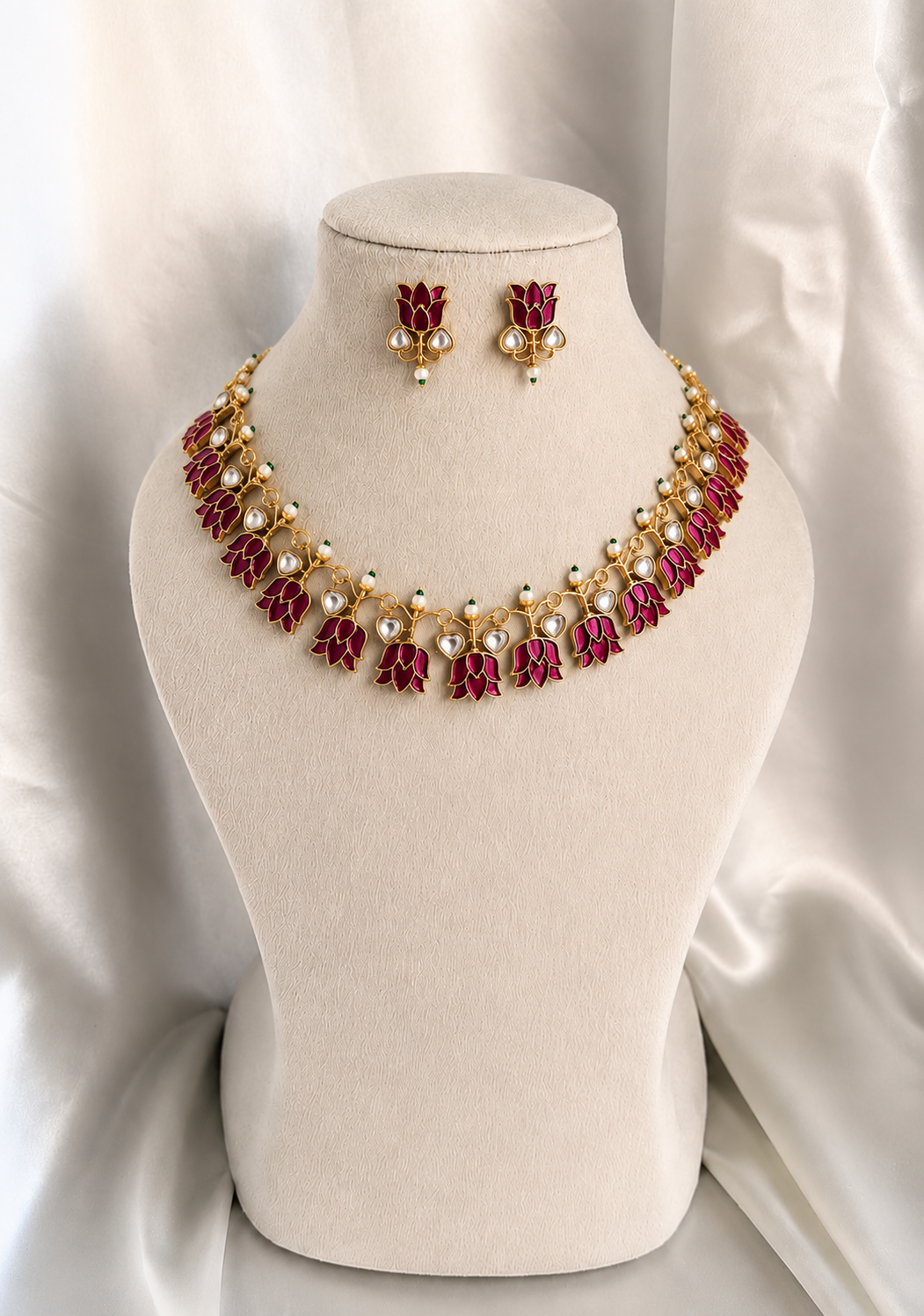 Lotus Kundan jaadu necklace