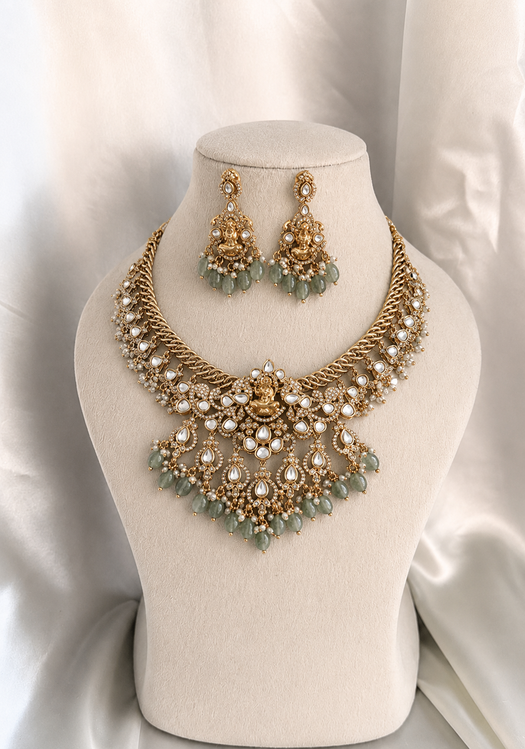 Jadau Kundan - Necklace set