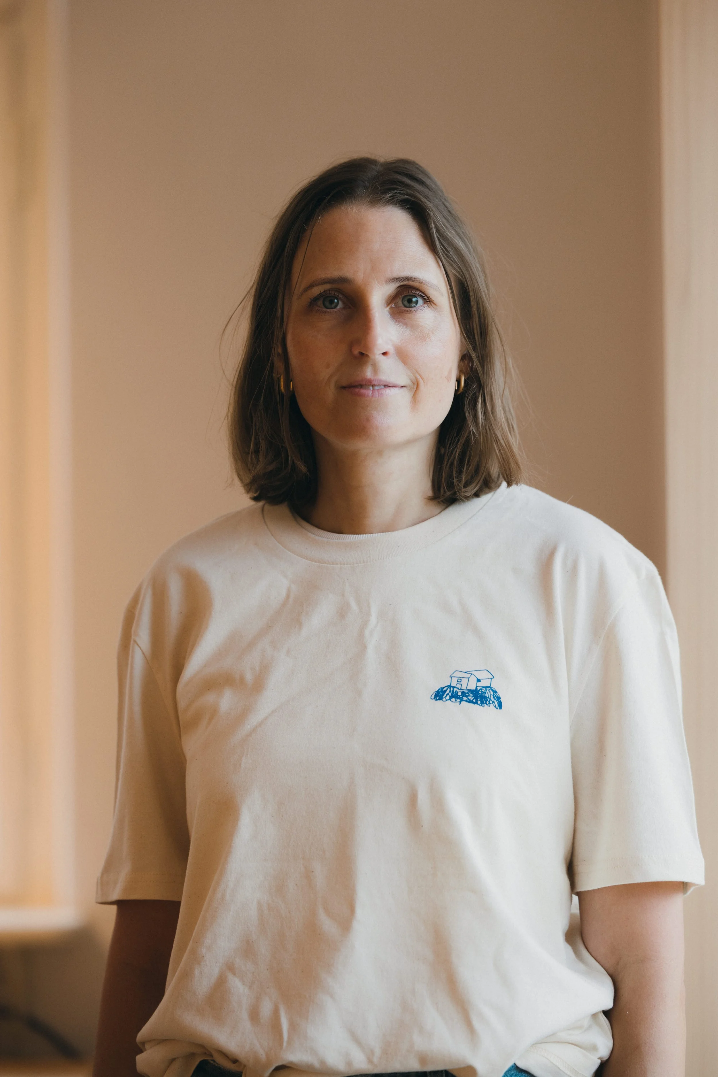 Designerin Veronika Sedlmair ist teil des Kernteams der Genossenschaft der Alten Schule in Bühl.