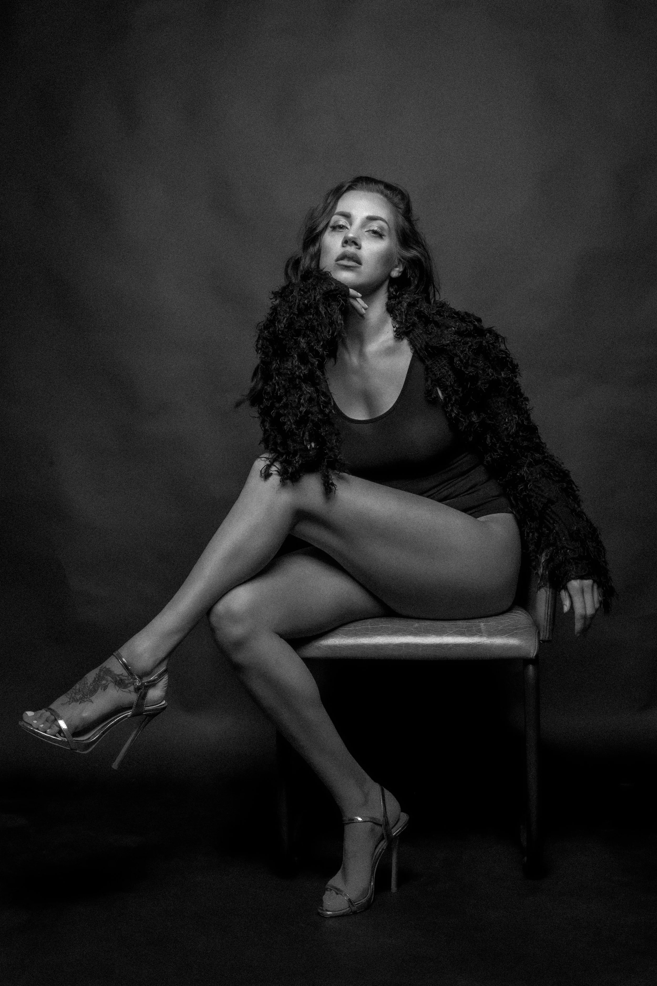 Black and whote Ami Vaziri, portfolio photography