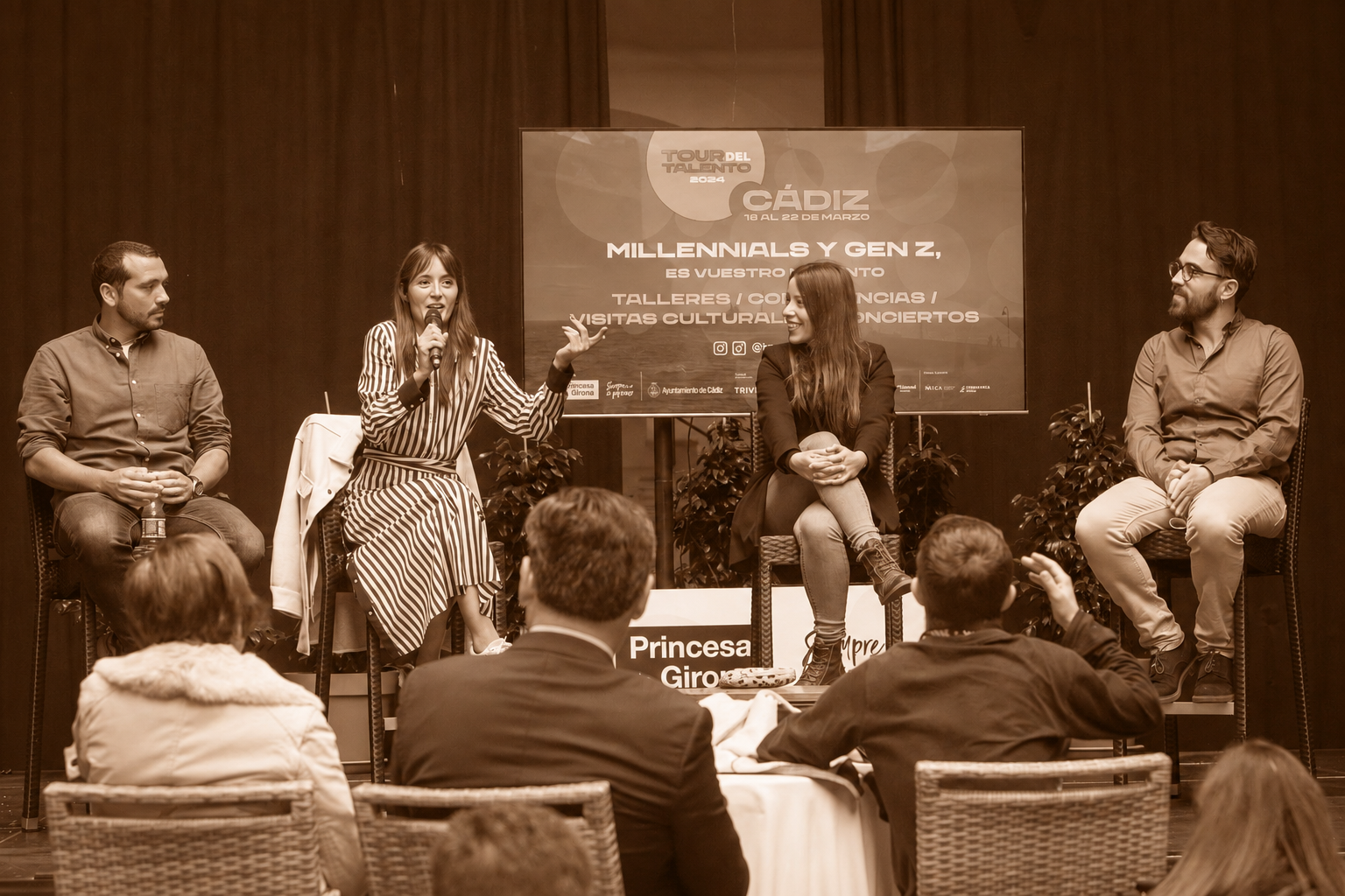 Mesa sobre emprendimiento e impacto social en el Tour del Talento de Cádiz