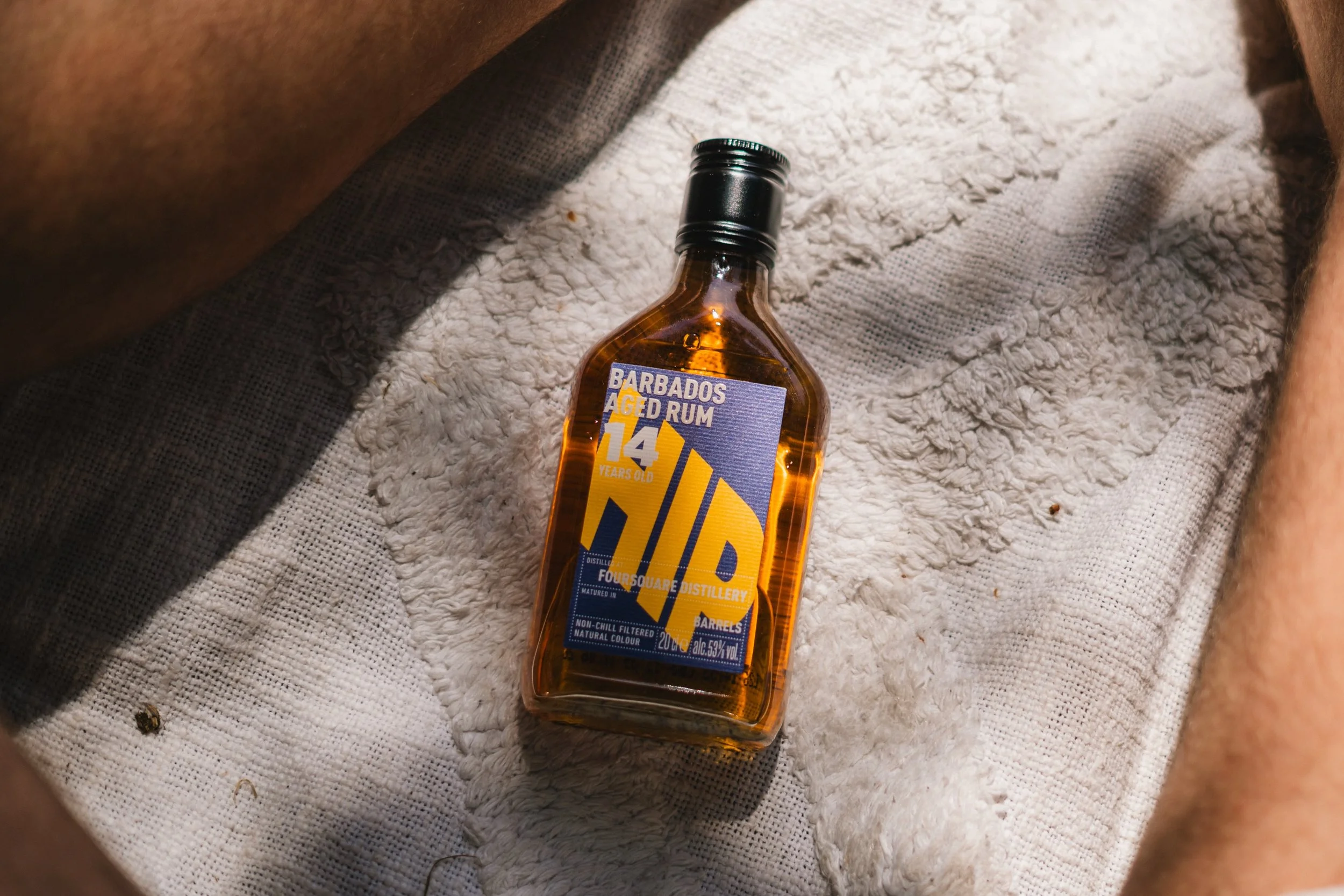 TRY THIS ON FOR SIZE&hellip;

A 14yo Barbados Aged Rum from the renowned Foursquare Distillery, matured in barrels and bottled at 53%. 

Trail mix. Honeycomb. Banana 🍌 

#DrinkBetterNotBigger
