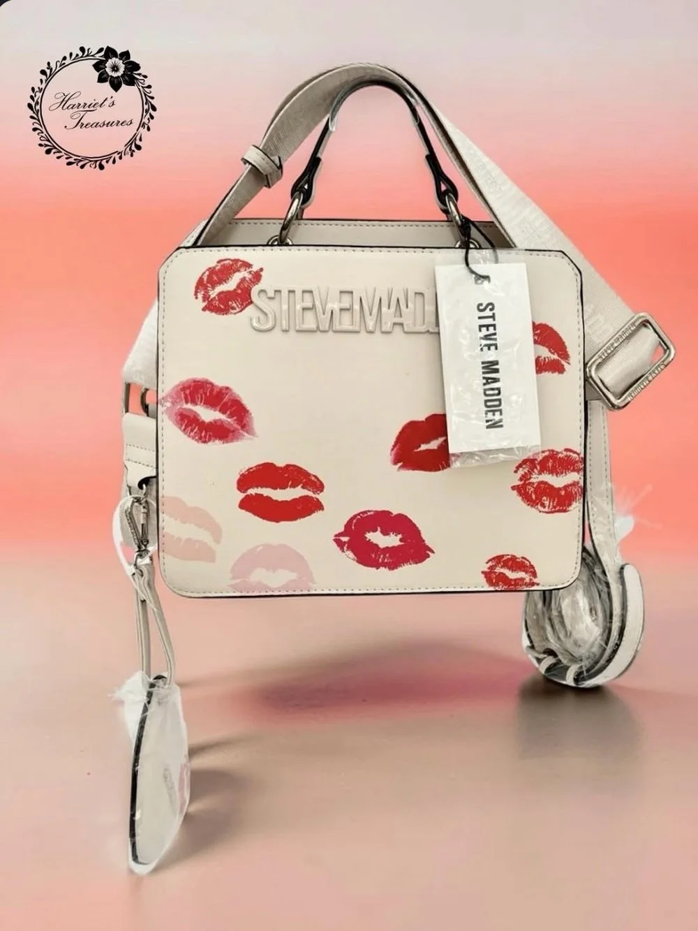 Steve Madden Kiss Cream Satchel