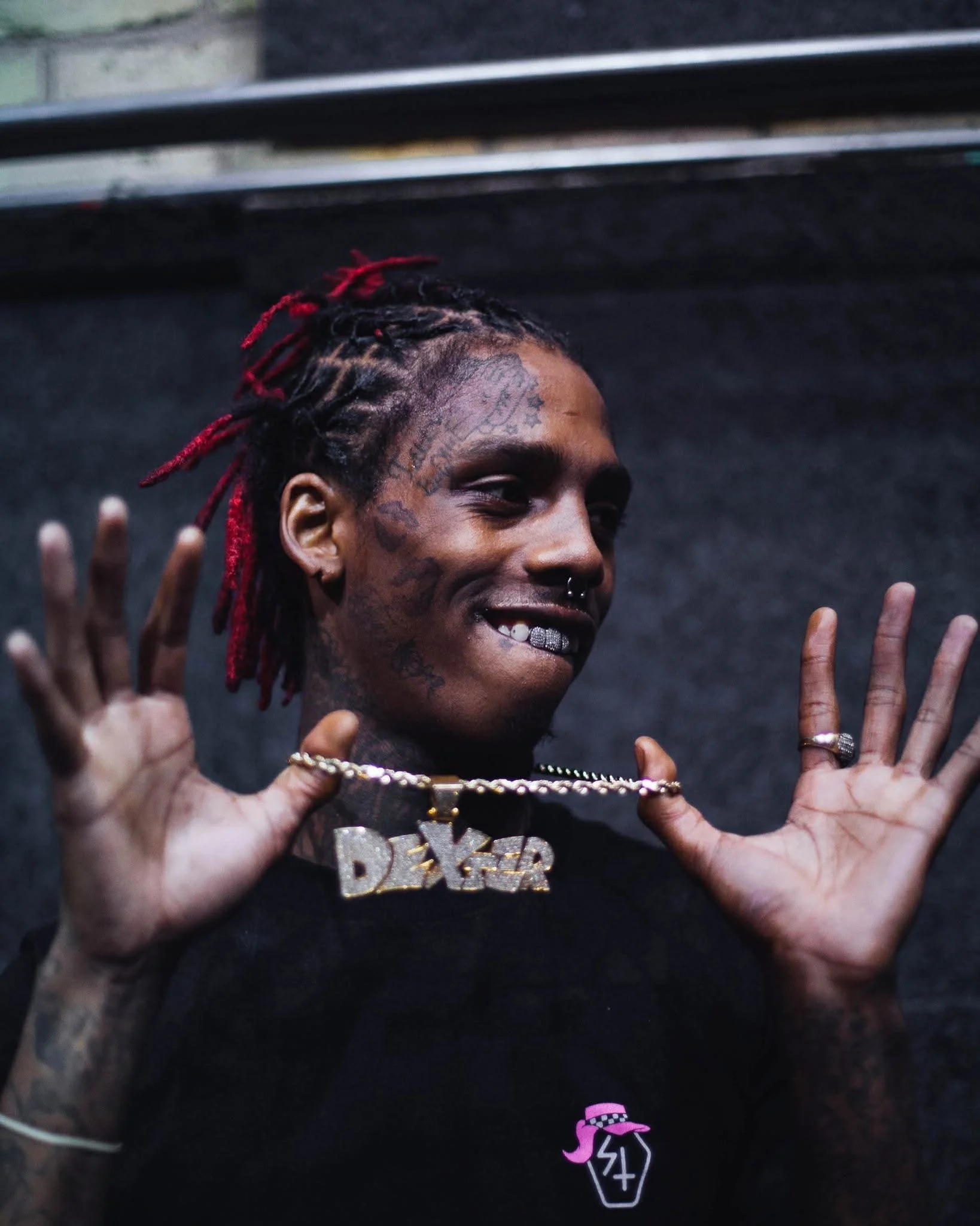 FAMOUS DEX