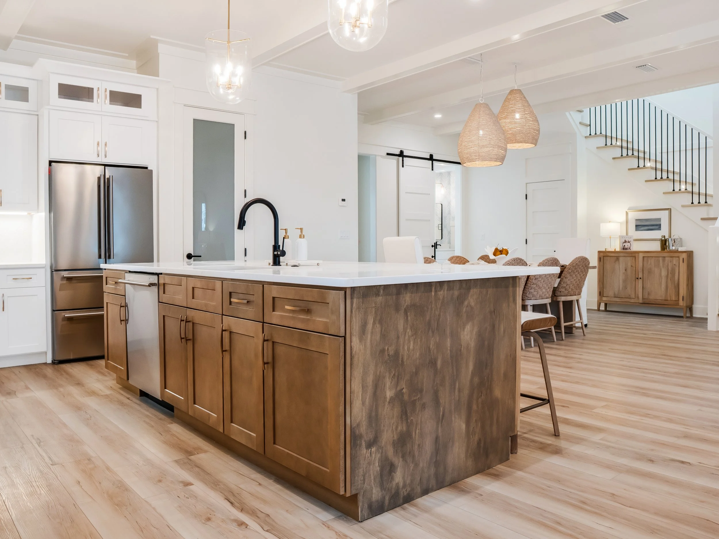 Kitchen(2).JPG