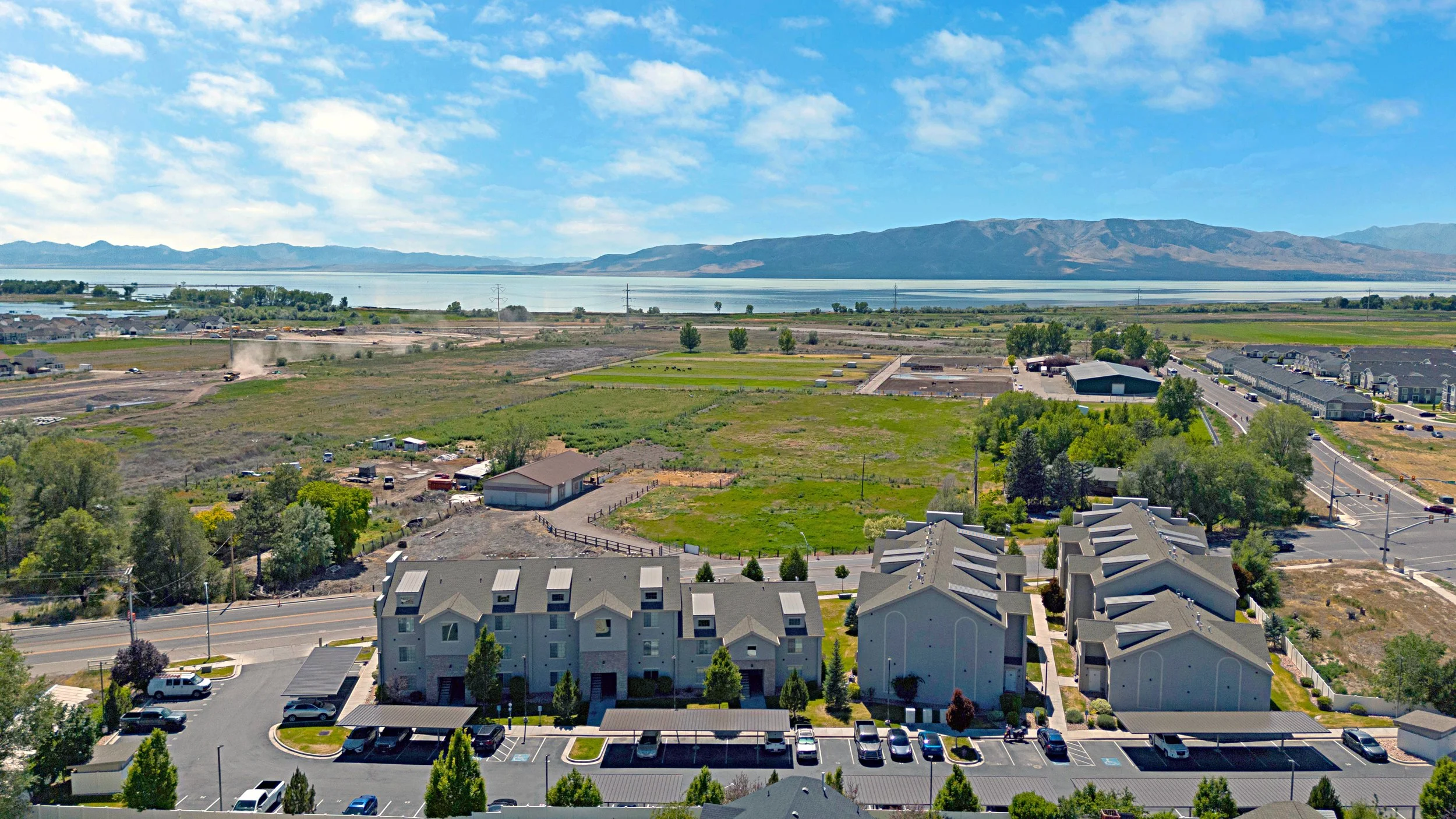 Lakeview Court