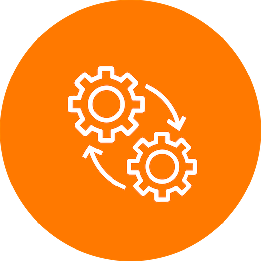 Icon of two interconnected gears with arrows indicating movement, on an orange background.