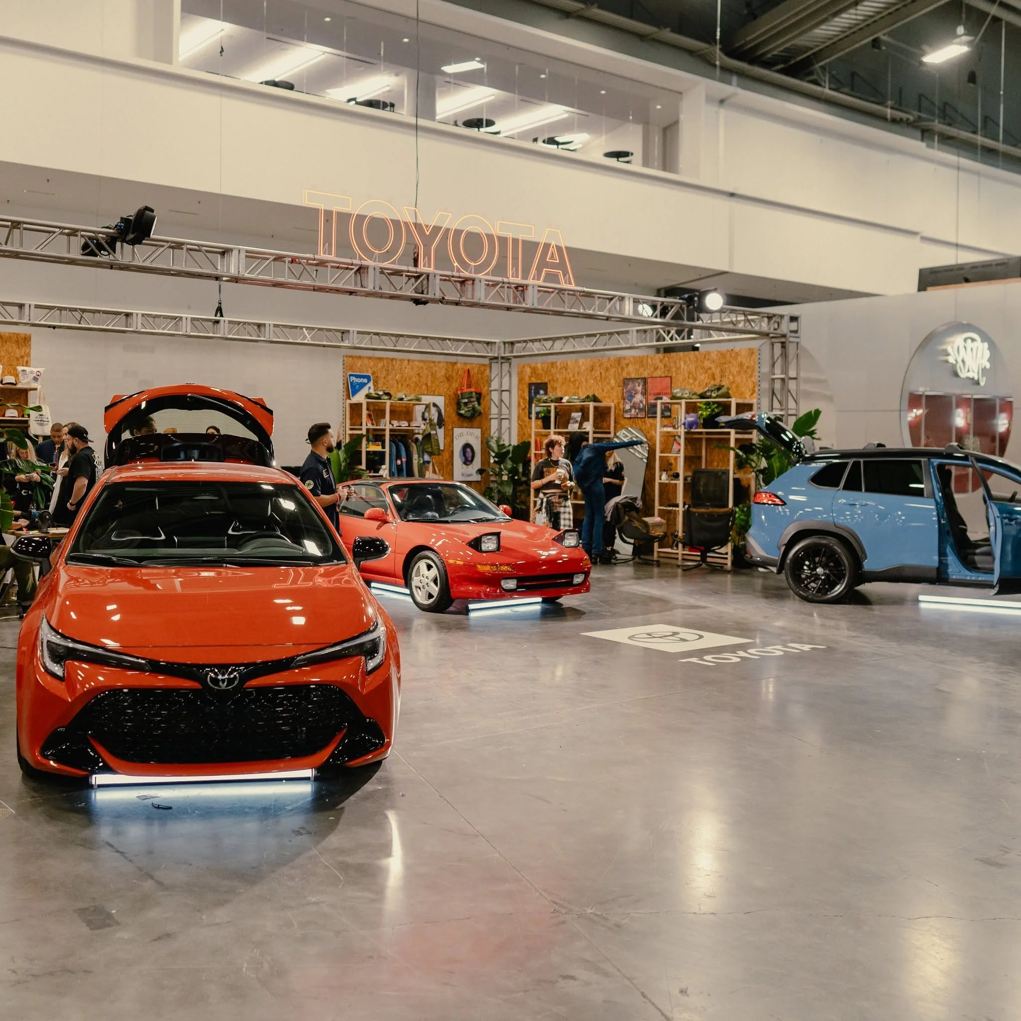 complexcontoyota.jpg