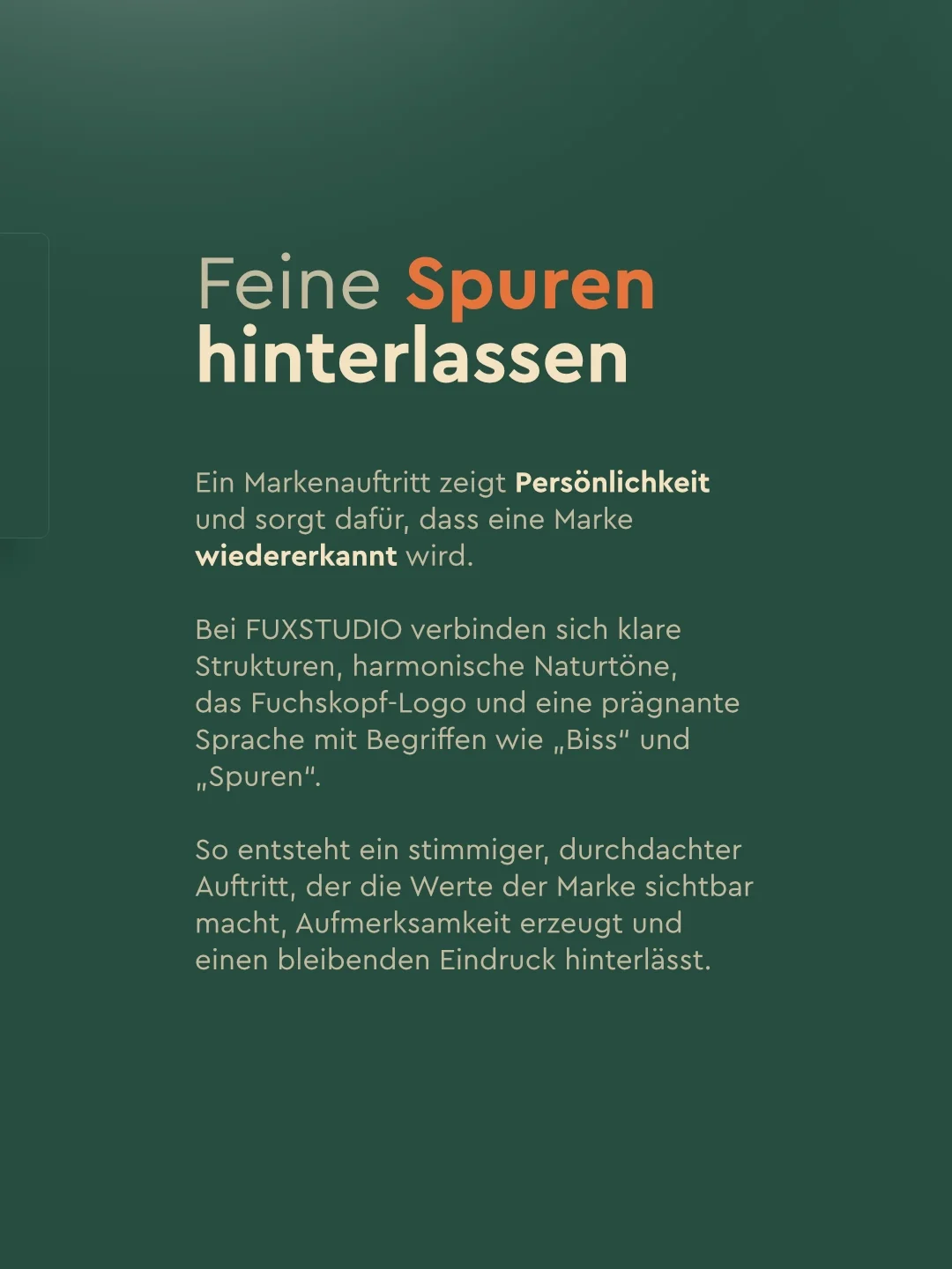 Grafik mit Text zur Markenführung, mit grüner Hintergrundfarbe und hervorgehobenen Worten in orange und weiß