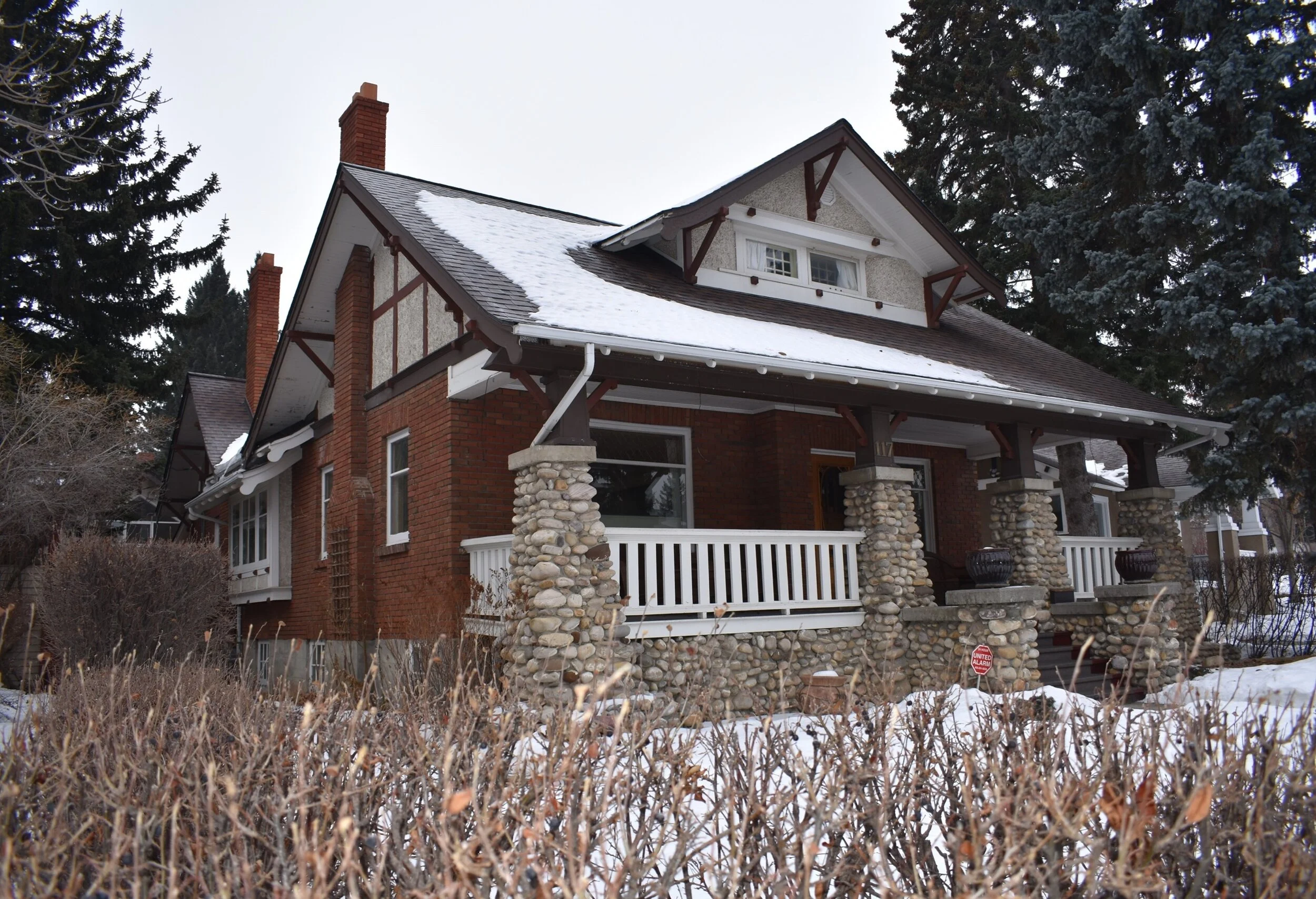 Carlyle Residence